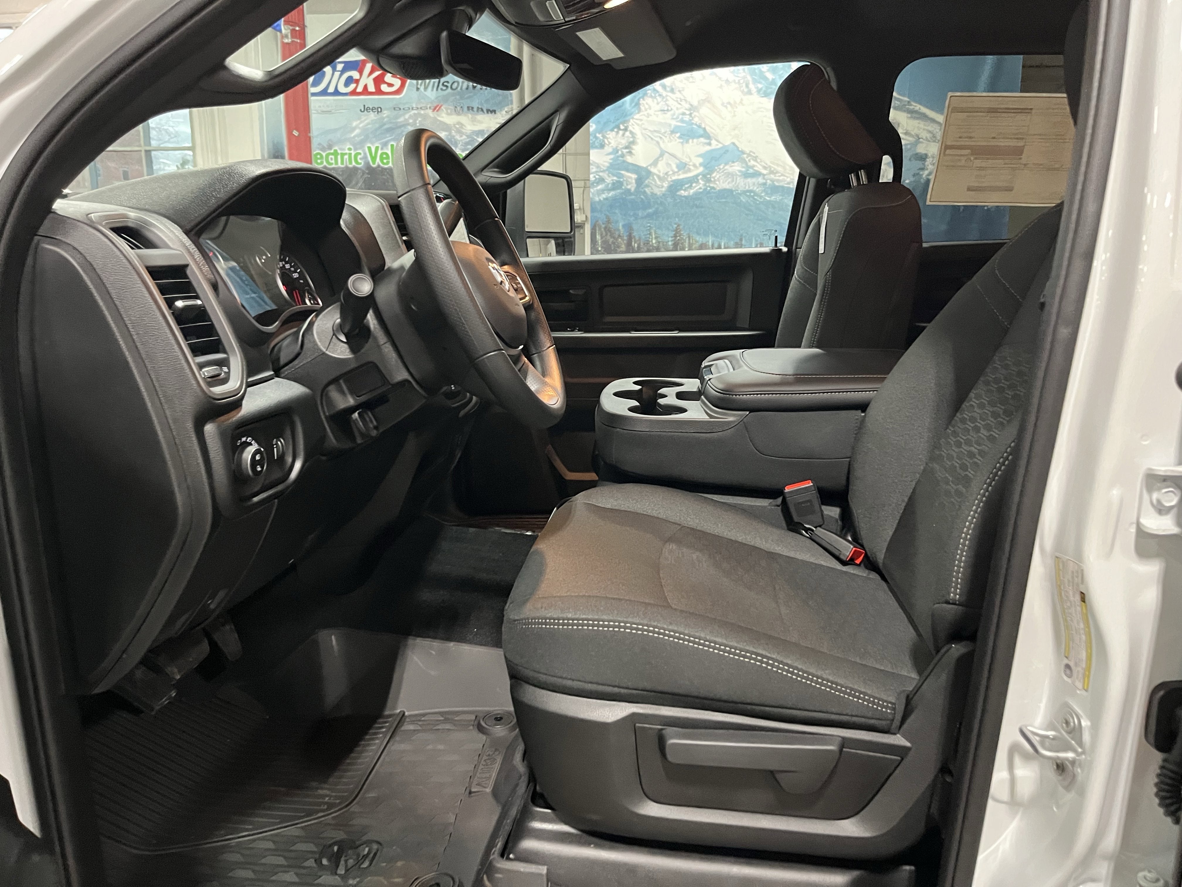 2026 RAM Ram 2500 RAM 2500 TRADESMAN CREW CAB 4X4 6'4' BOX