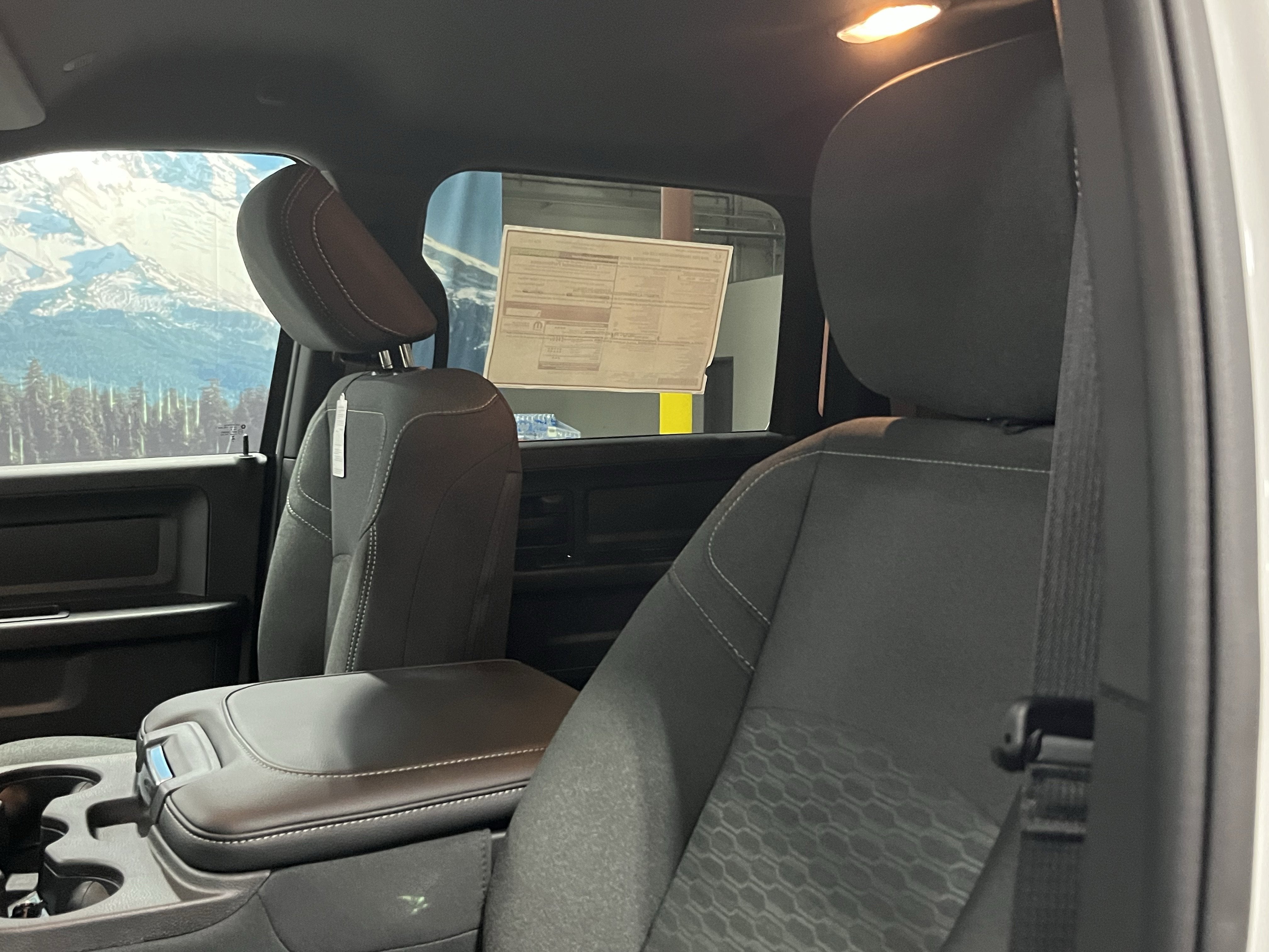 2026 RAM Ram 2500 RAM 2500 TRADESMAN CREW CAB 4X4 6'4' BOX