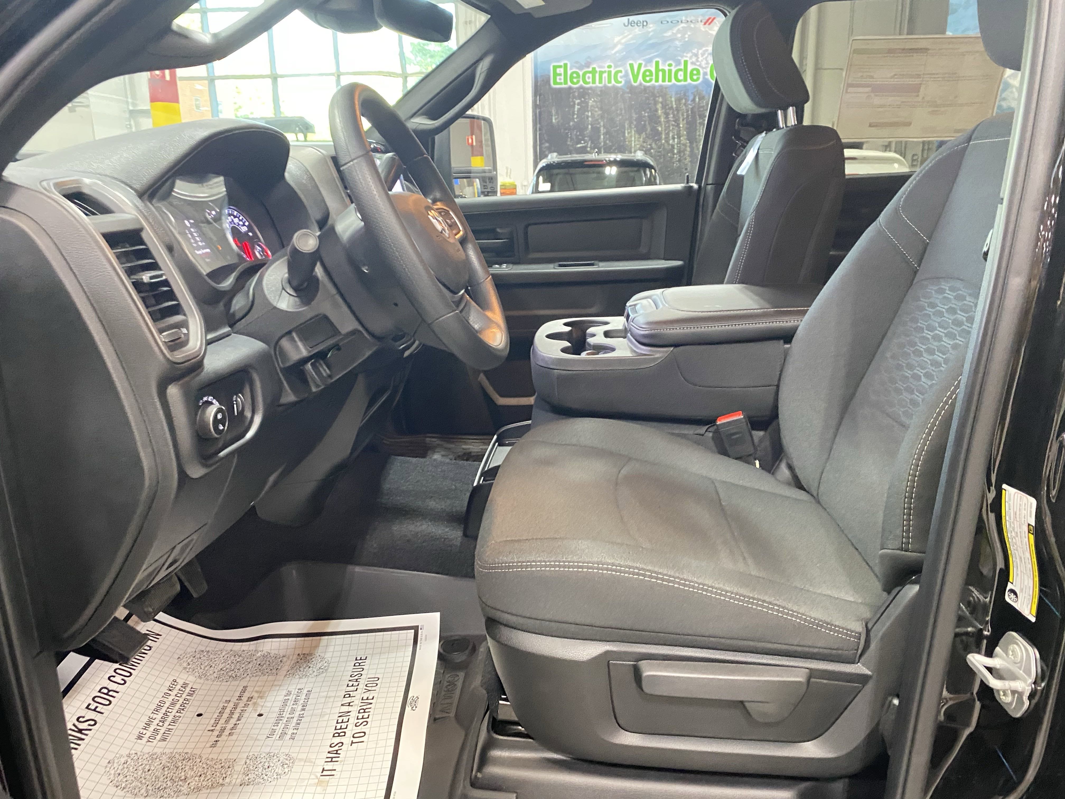 2025 RAM Ram 2500 RAM 2500 TRADESMAN CREW CAB 4X4 6'4' BOX