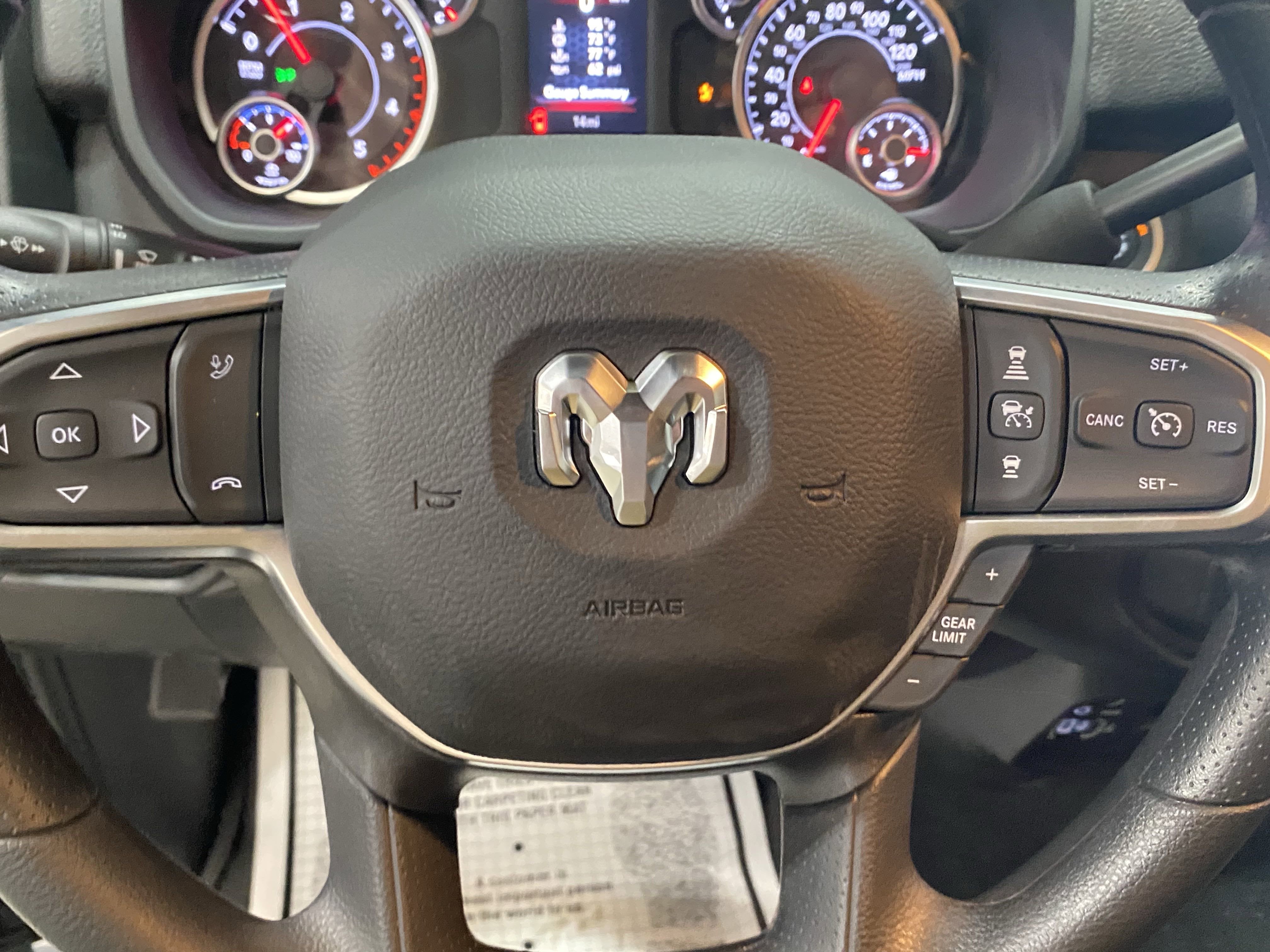 2025 RAM Ram 2500 RAM 2500 TRADESMAN CREW CAB 4X4 6'4' BOX