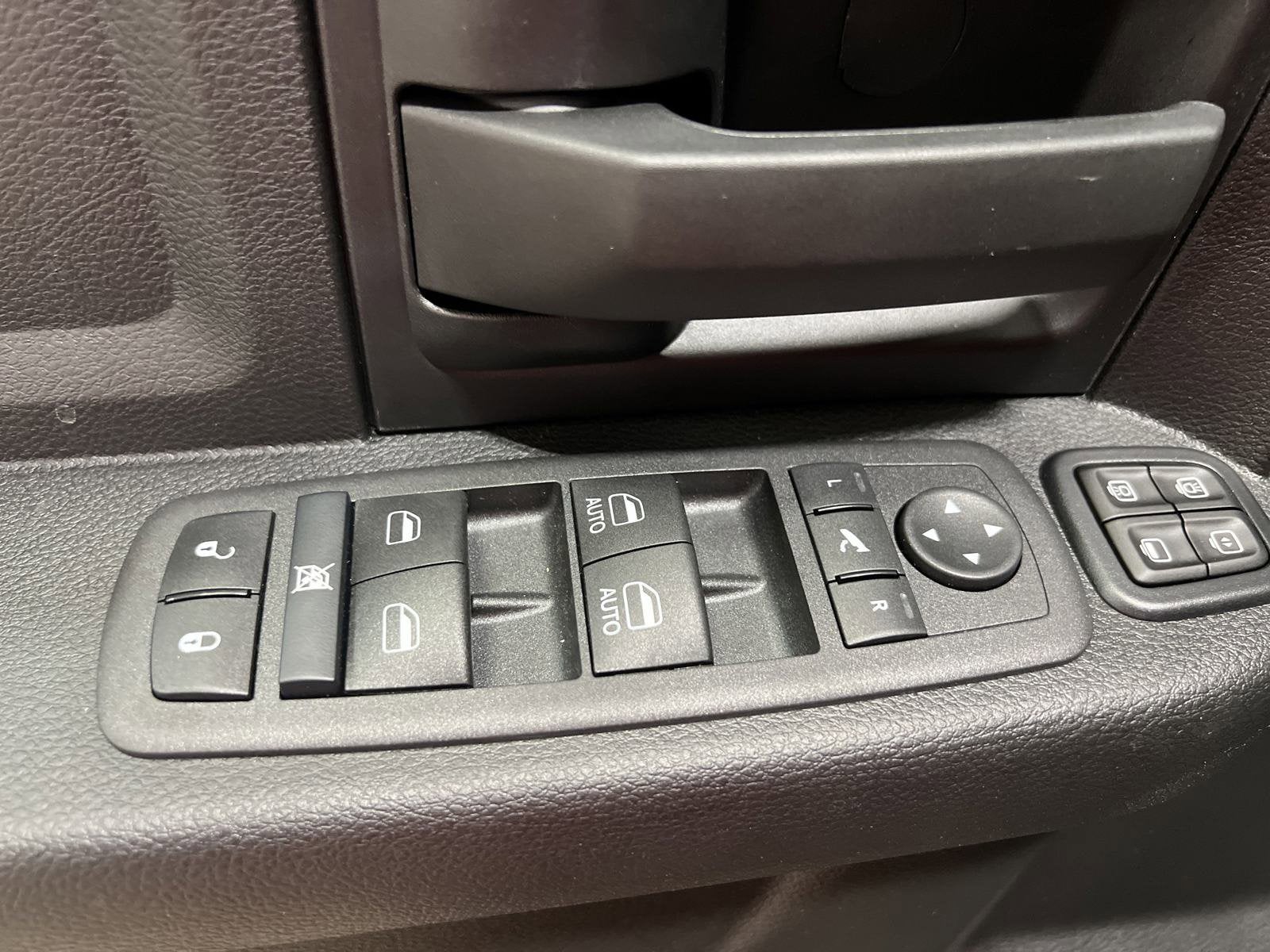 2024 RAM Ram 2500 RAM 2500 TRADESMAN CREW CAB 4X4 6'4' BOX