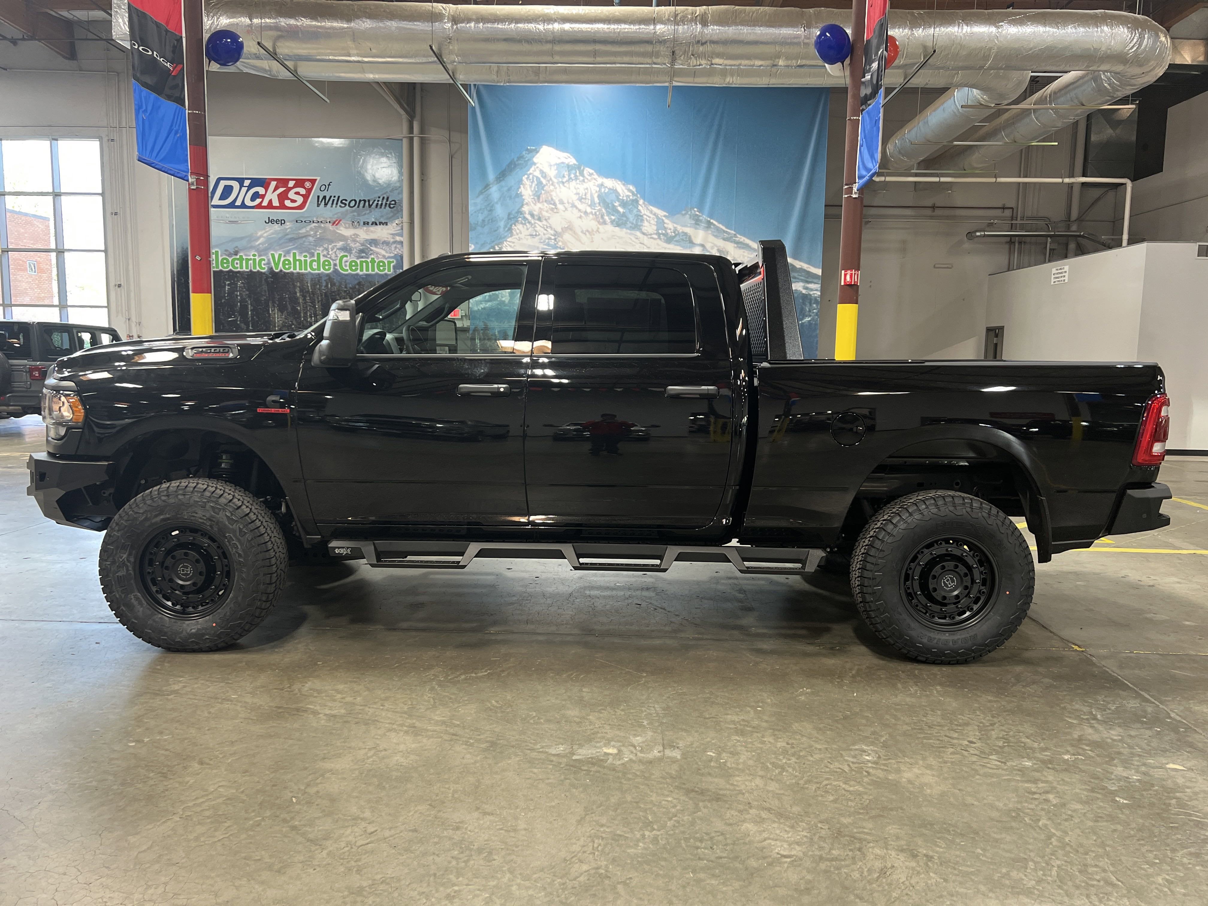 2024 RAM Ram 2500 RAM 2500 TRADESMAN CREW CAB 4X4 6'4' BOX
