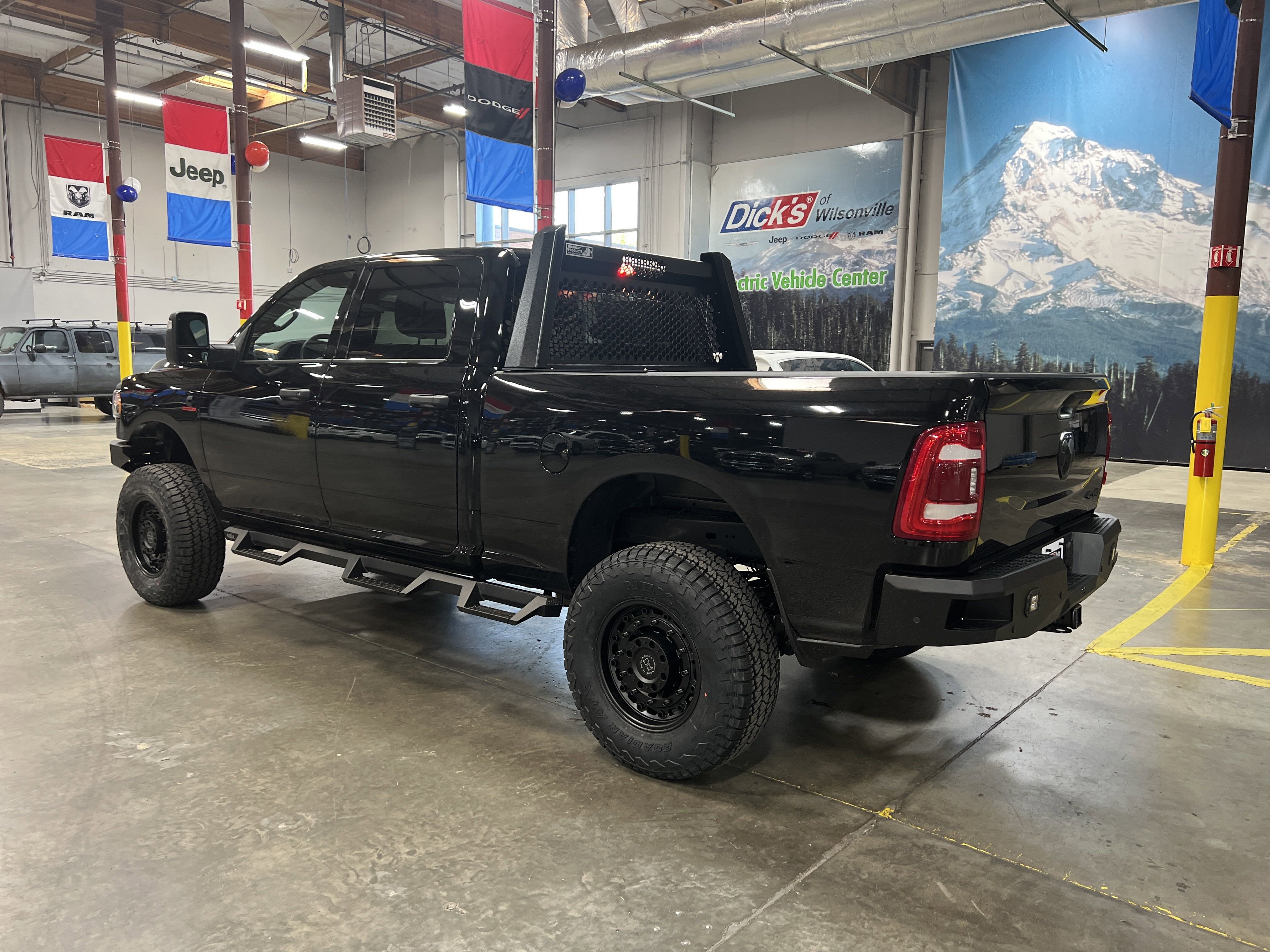 2024 RAM Ram 2500 RAM 2500 TRADESMAN CREW CAB 4X4 6'4' BOX