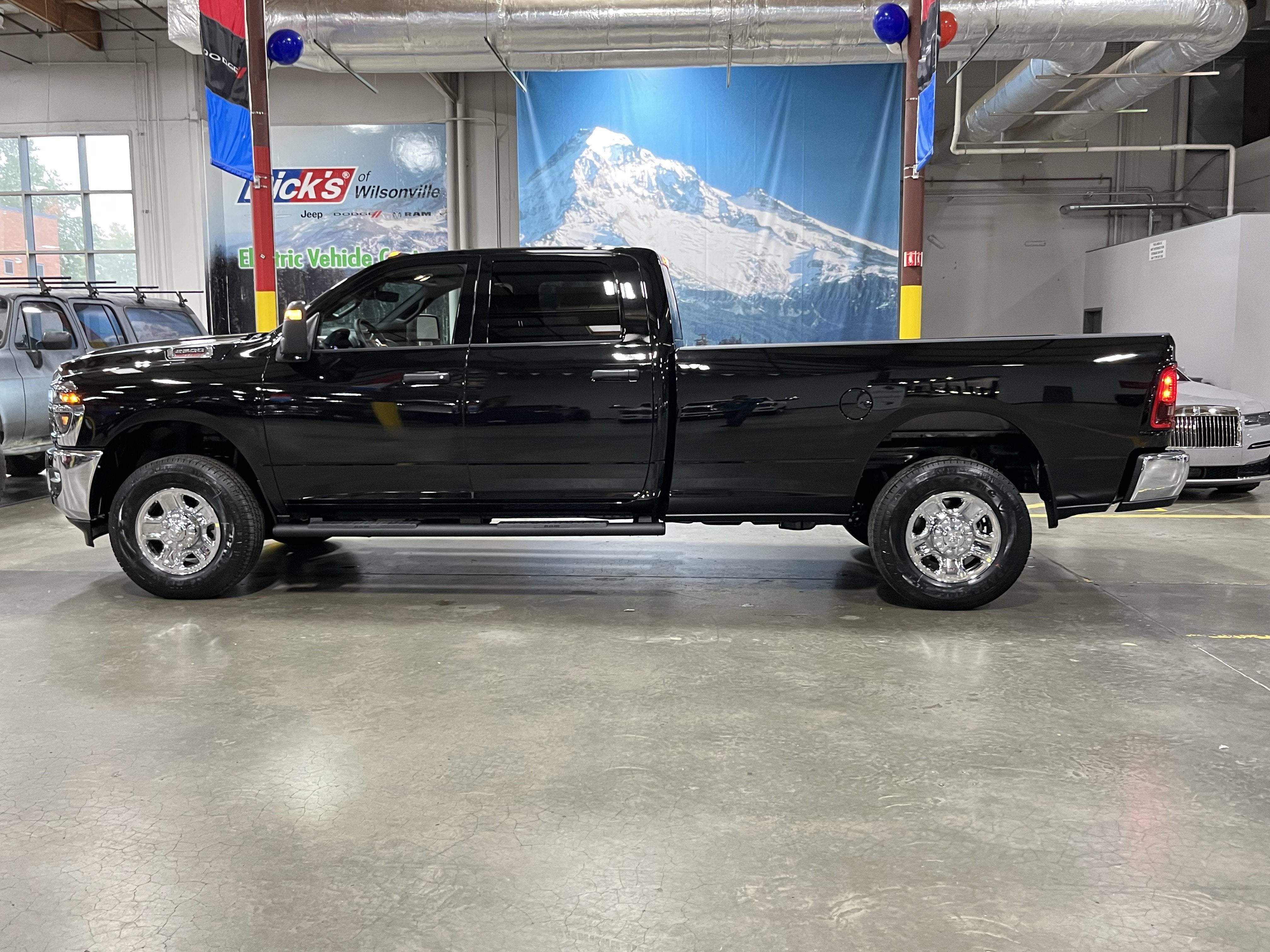 2026 RAM Ram 2500 RAM 2500 TRADESMAN CREW CAB 4X4 8' BOX