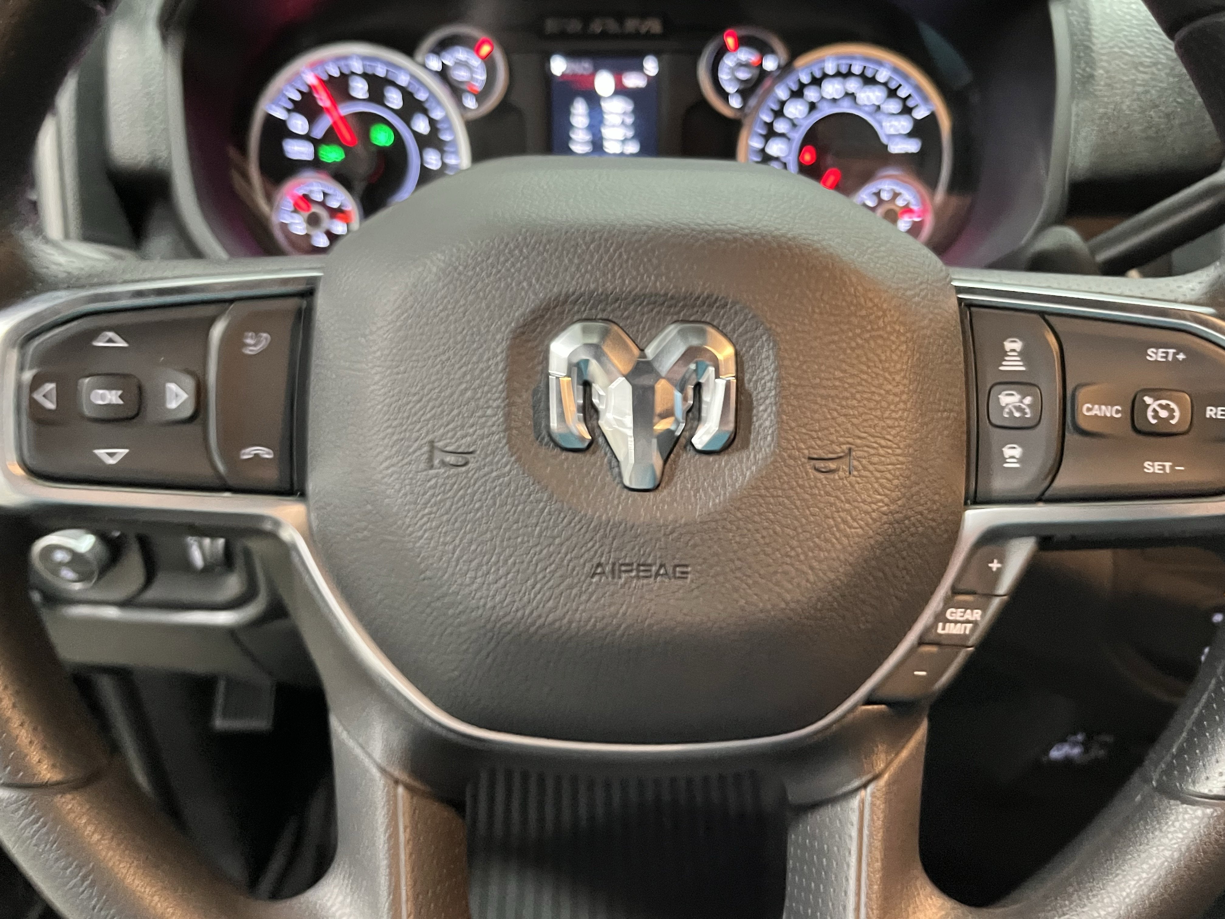 2026 RAM Ram 2500 RAM 2500 TRADESMAN CREW CAB 4X4 8' BOX