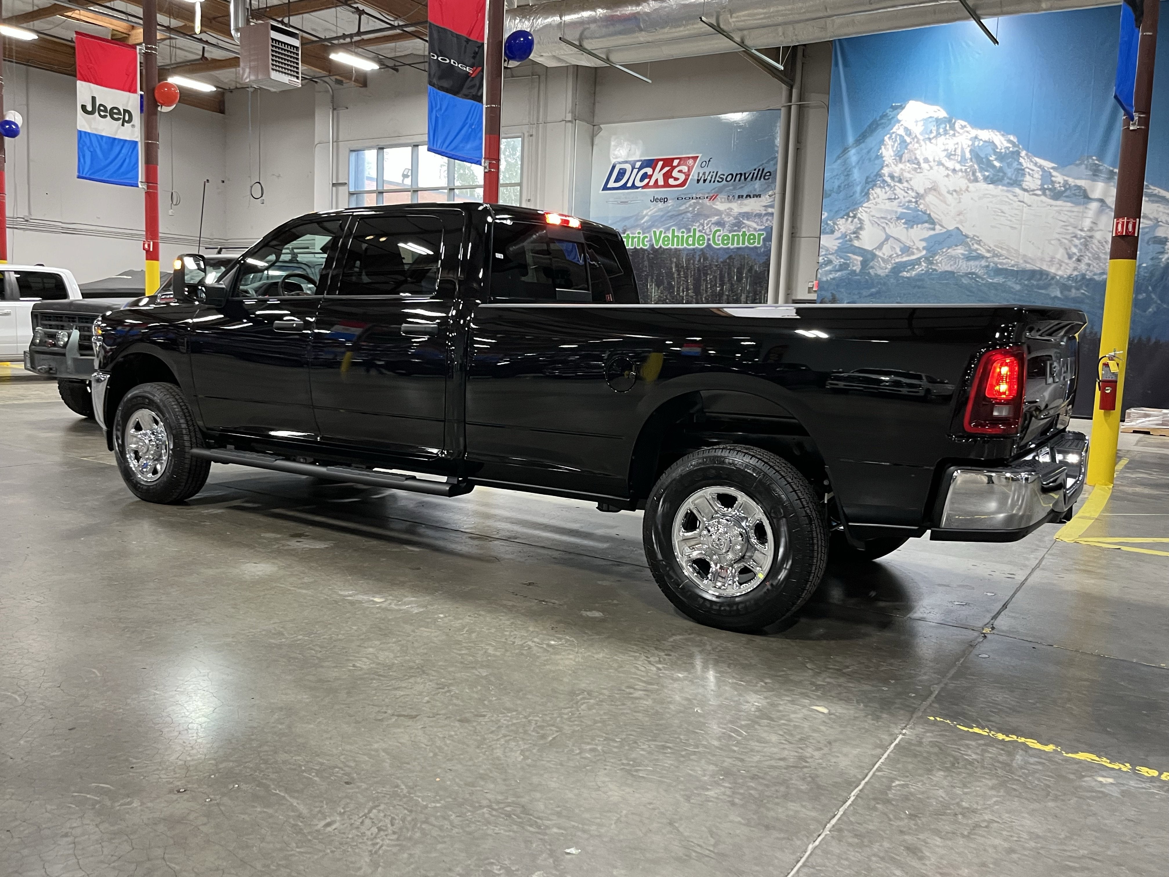 2026 RAM Ram 2500 RAM 2500 TRADESMAN CREW CAB 4X4 8' BOX