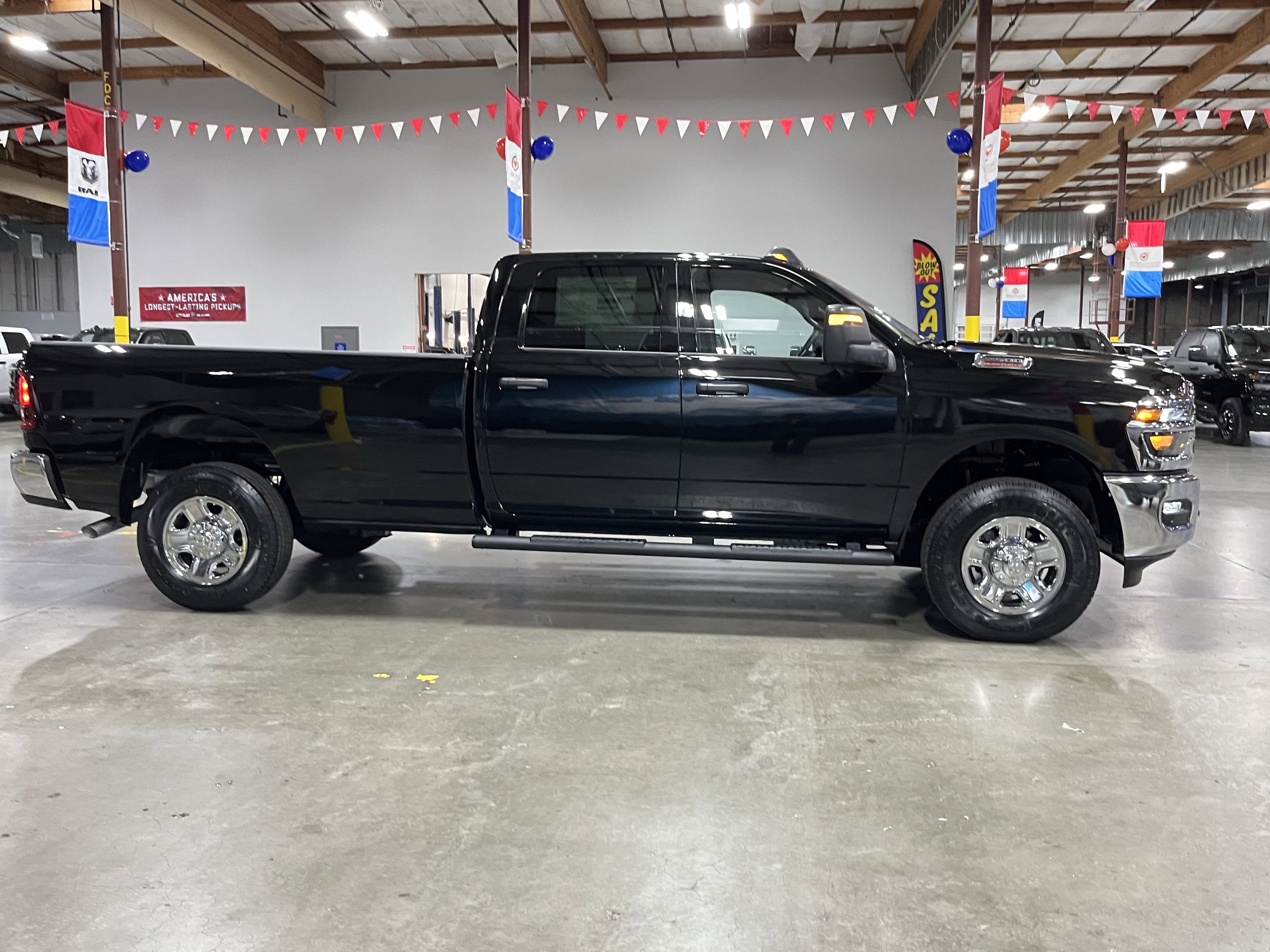 2026 RAM Ram 2500 RAM 2500 TRADESMAN CREW CAB 4X4 8' BOX