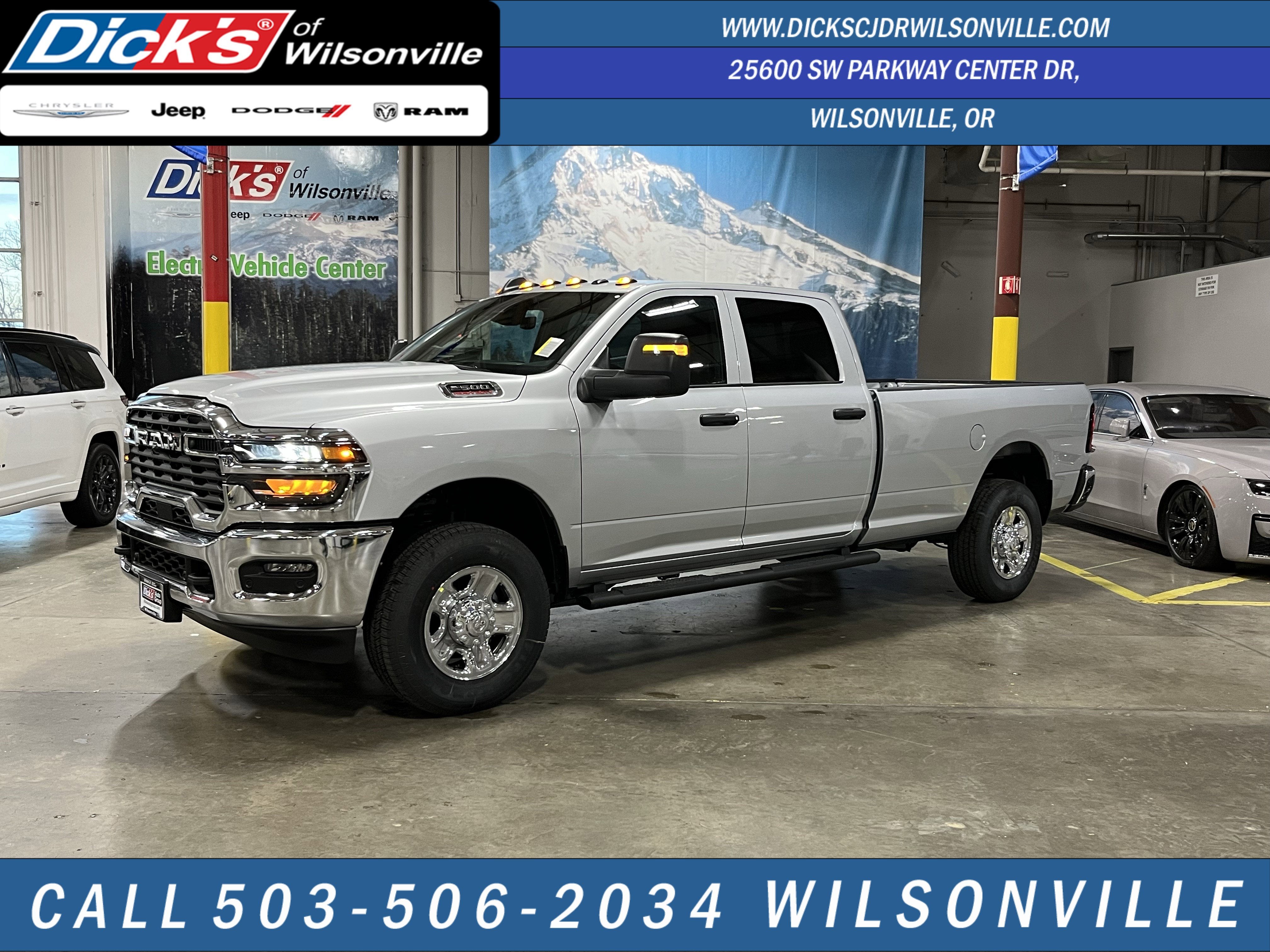 2026 RAM Ram 2500 RAM 2500 TRADESMAN CREW CAB 4X4 8' BOX