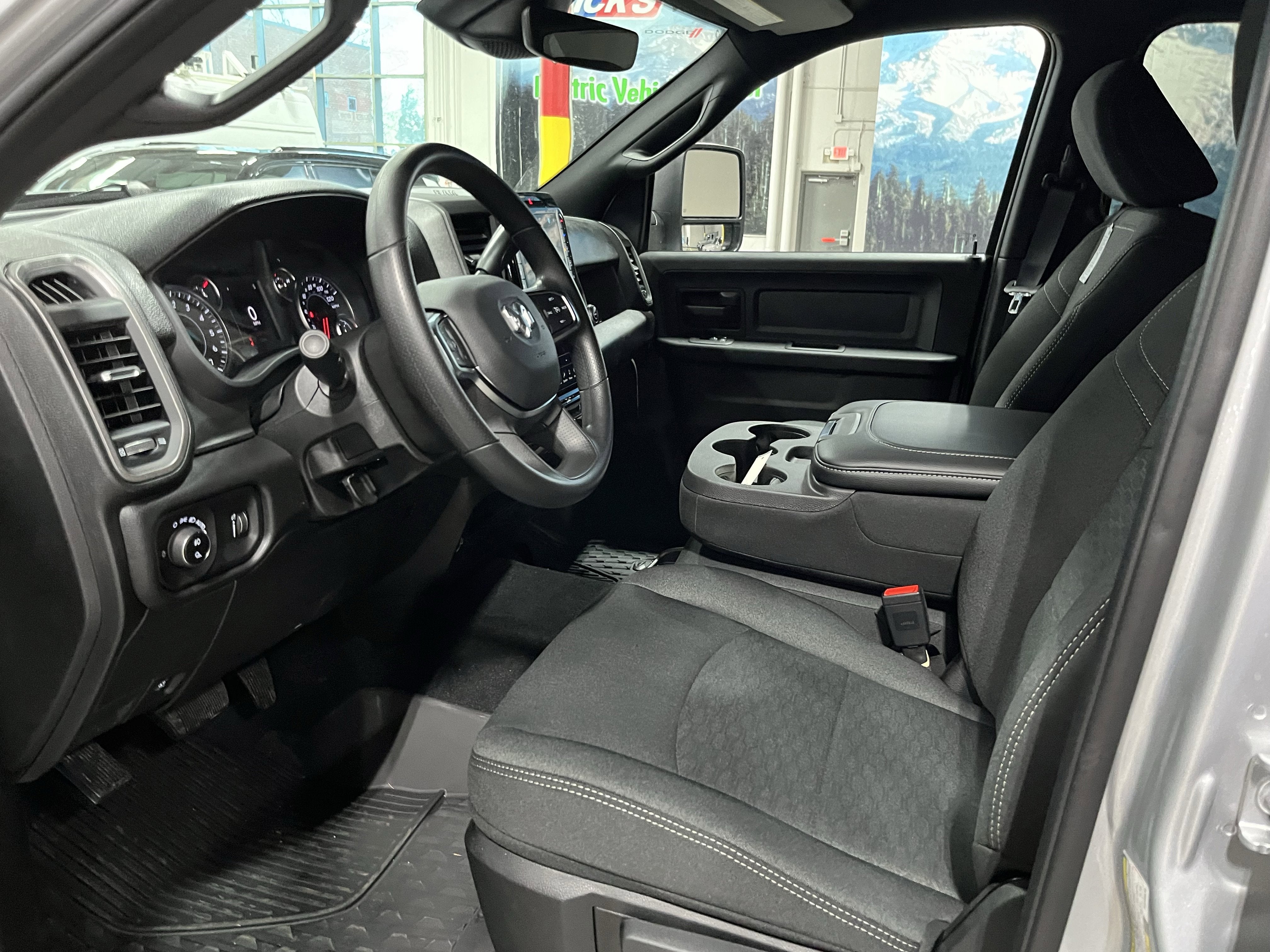 2026 RAM Ram 2500 RAM 2500 TRADESMAN CREW CAB 4X4 8' BOX