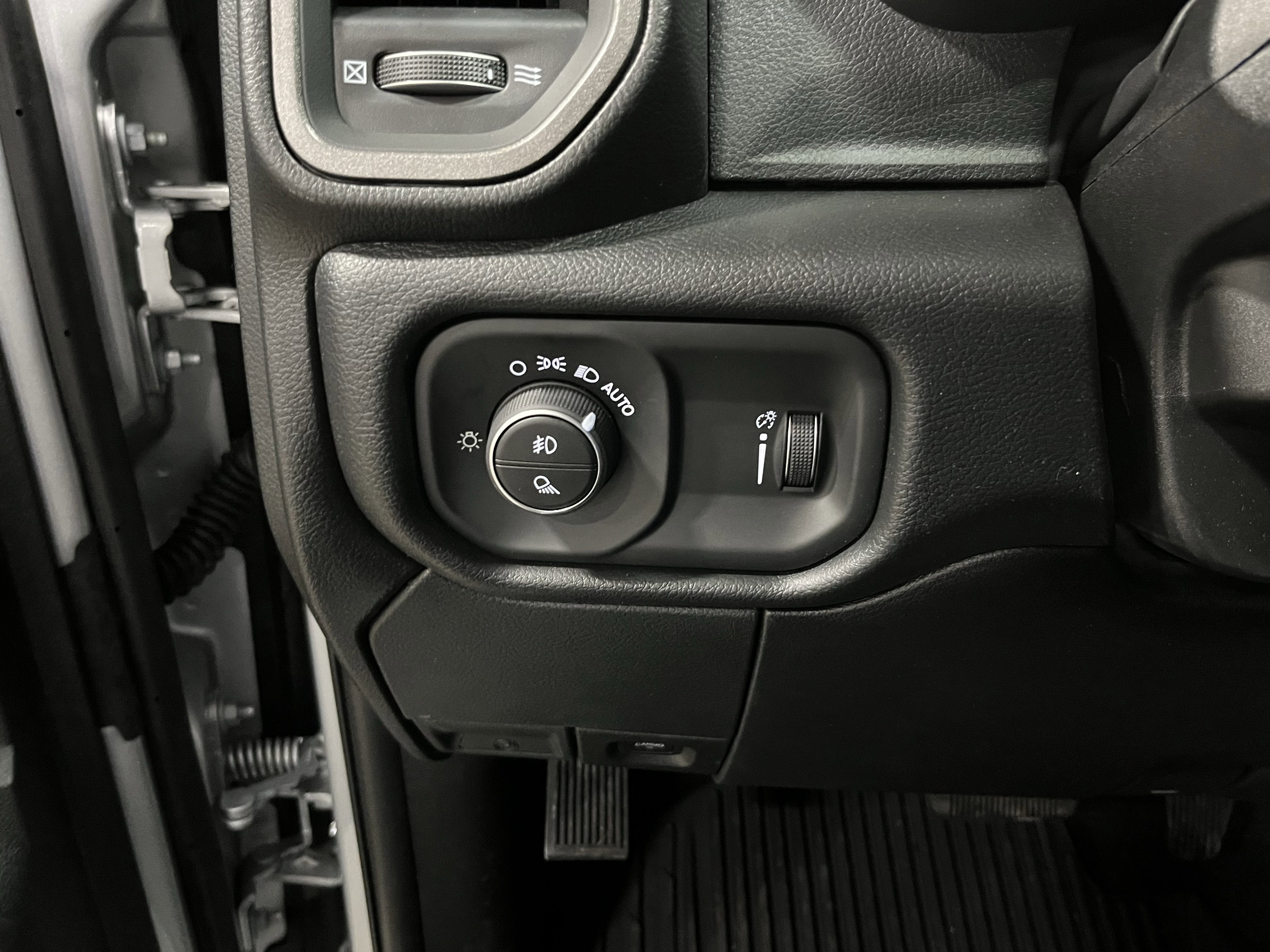 2026 RAM Ram 2500 RAM 2500 TRADESMAN CREW CAB 4X4 8' BOX