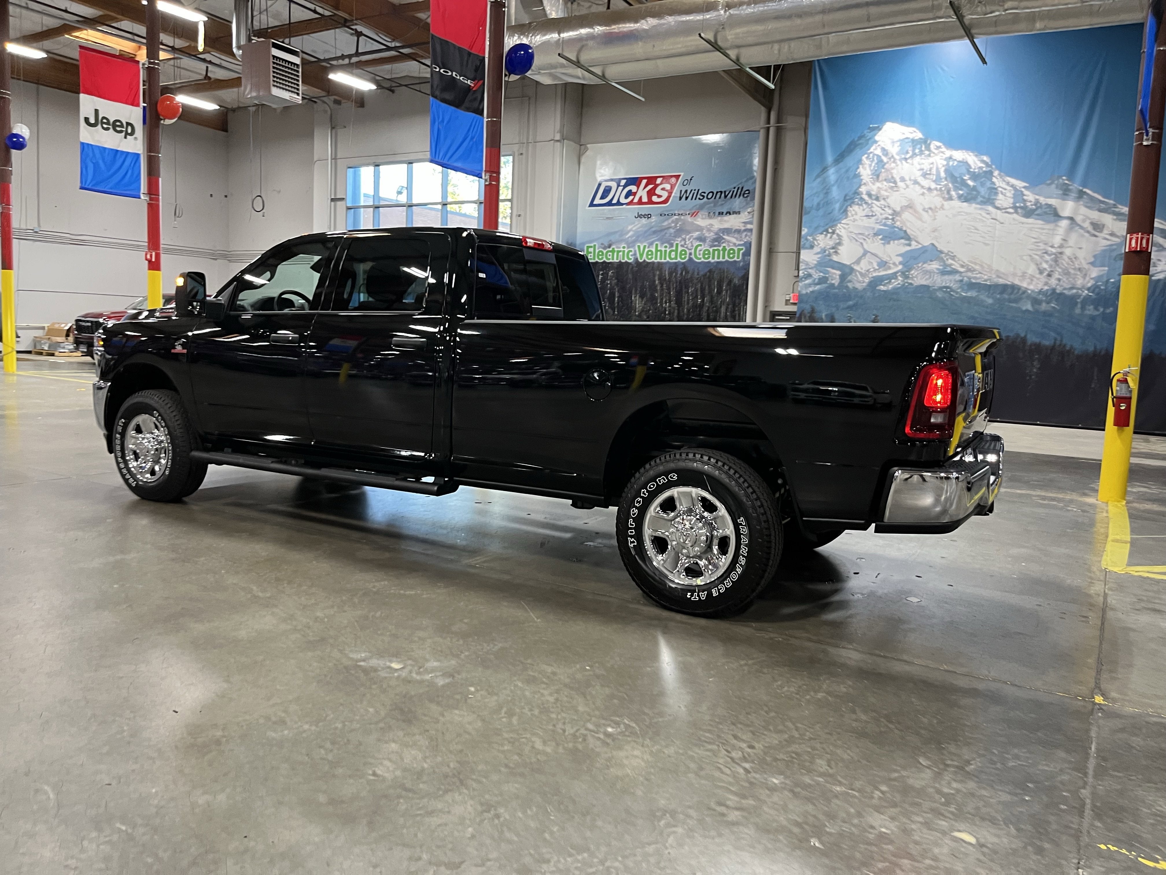 2026 RAM Ram 2500 RAM 2500 TRADESMAN CREW CAB 4X4 8' BOX