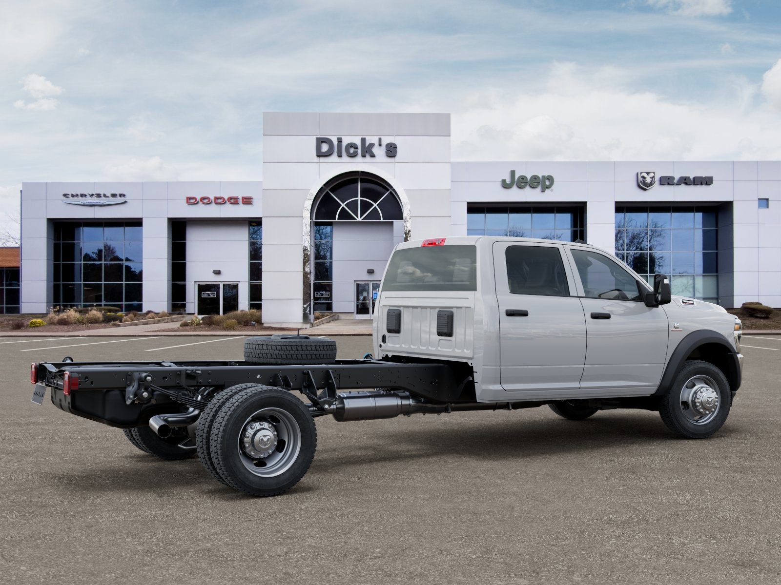 2026 RAM Ram 5500 Chassis Cab RAM 5500 TRADESMAN CHASSIS CREW CAB 4X4 84' CA