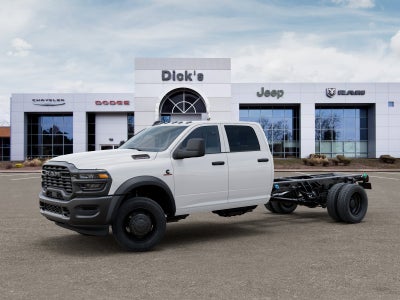 2027 RAM Ram 5500 Chassis Cab RAM 5500 TRADESMAN CHASSIS CREW CAB 4X4 84' CA