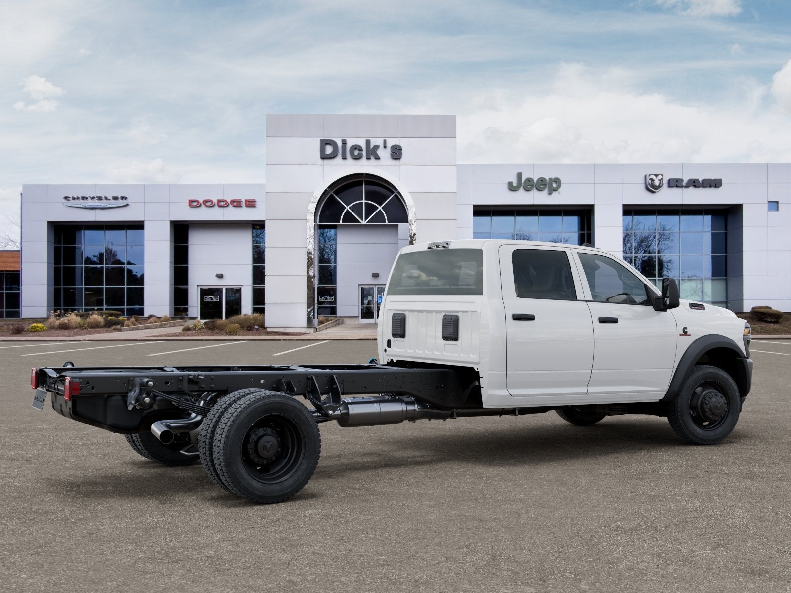 2027 RAM Ram 5500 Chassis Cab RAM 5500 TRADESMAN CHASSIS CREW CAB 4X4 84' CA