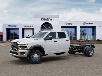 2027 RAM Ram 5500 Chassis Cab RAM 5500 TRADESMAN CHASSIS CREW CAB 4X4 84' CA