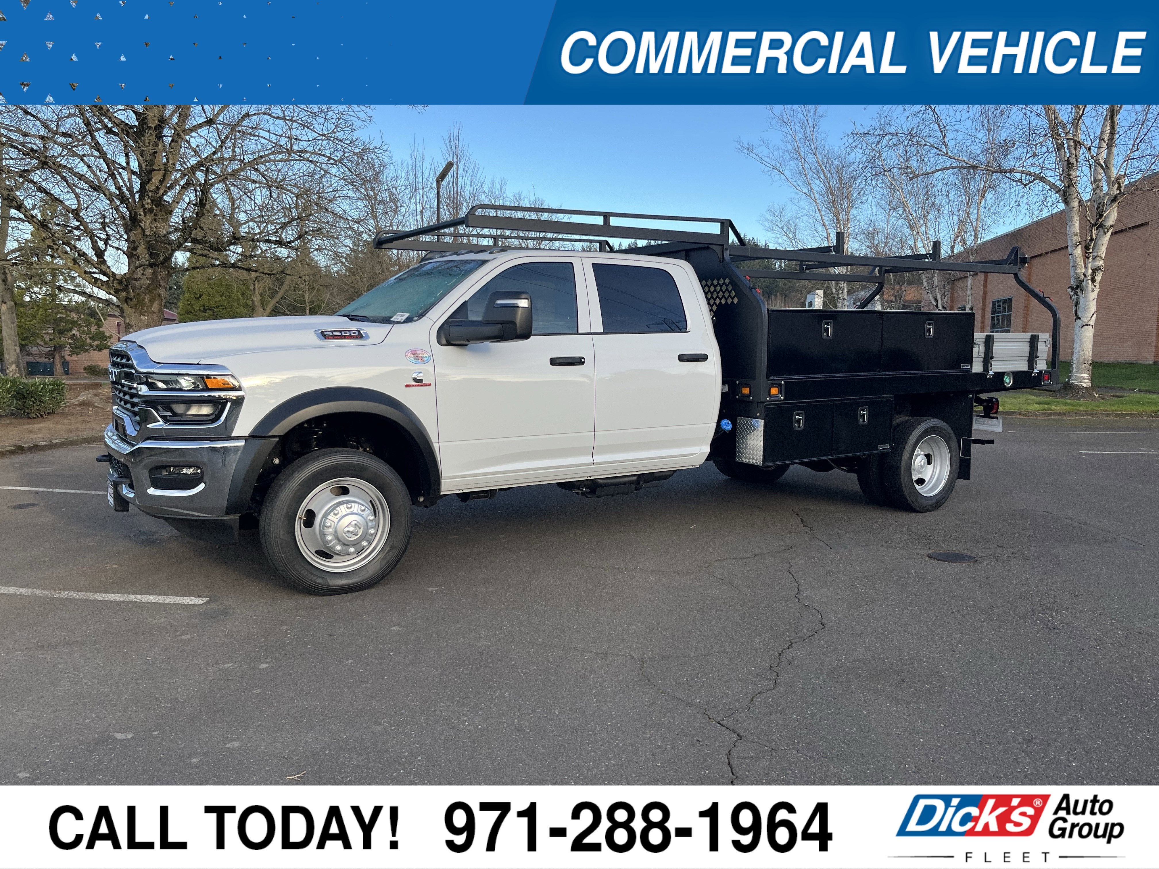 2026 RAM Ram 5500 Chassis Cab RAM 5500 TRADESMAN CHASSIS CREW CAB 4X4 84' CA