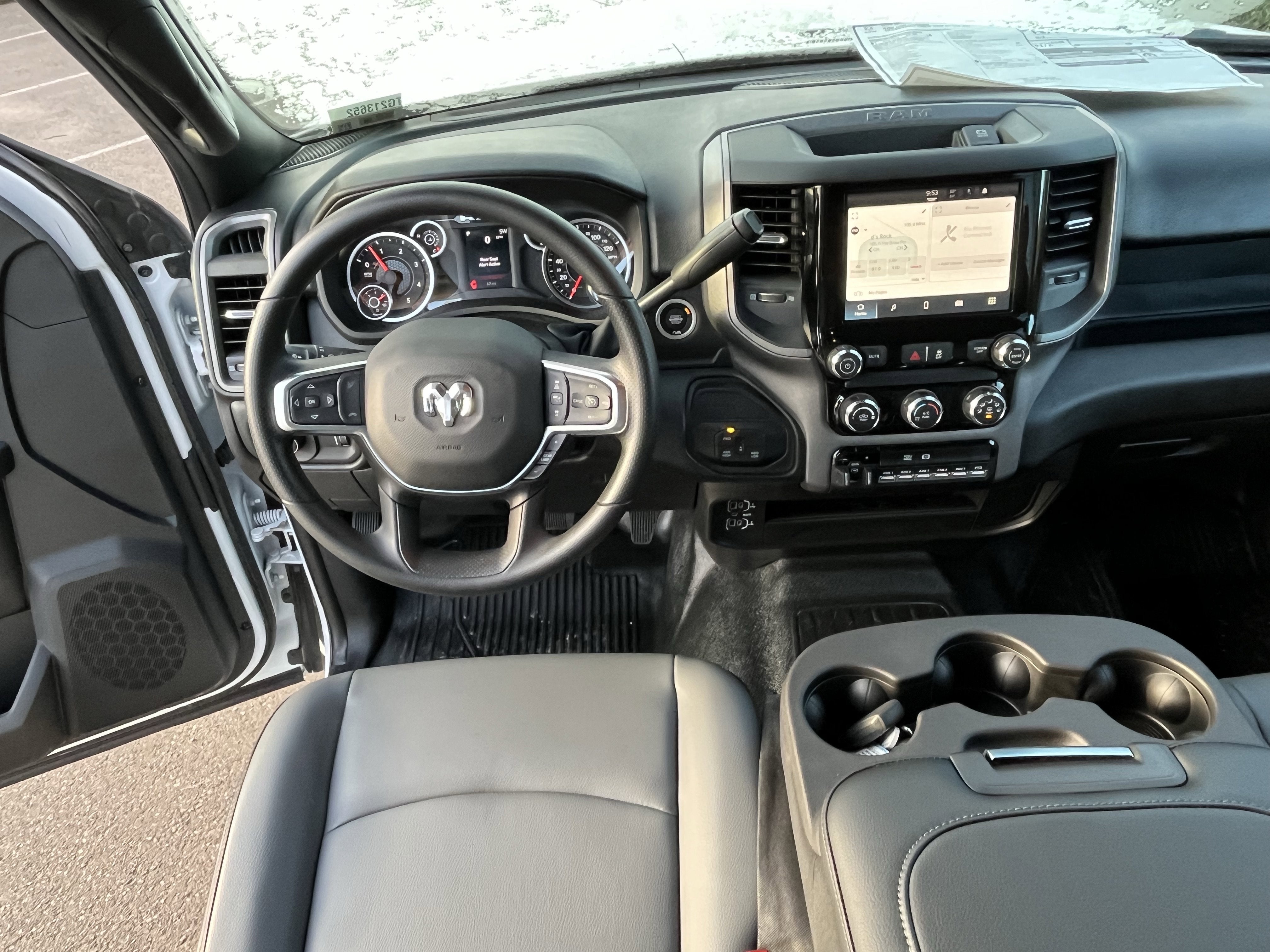 2026 RAM Ram 5500 Chassis Cab RAM 5500 TRADESMAN CHASSIS CREW CAB 4X4 84' CA