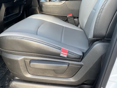 2026 RAM Ram 5500 Chassis Cab RAM 5500 TRADESMAN CHASSIS CREW CAB 4X4 84' CA