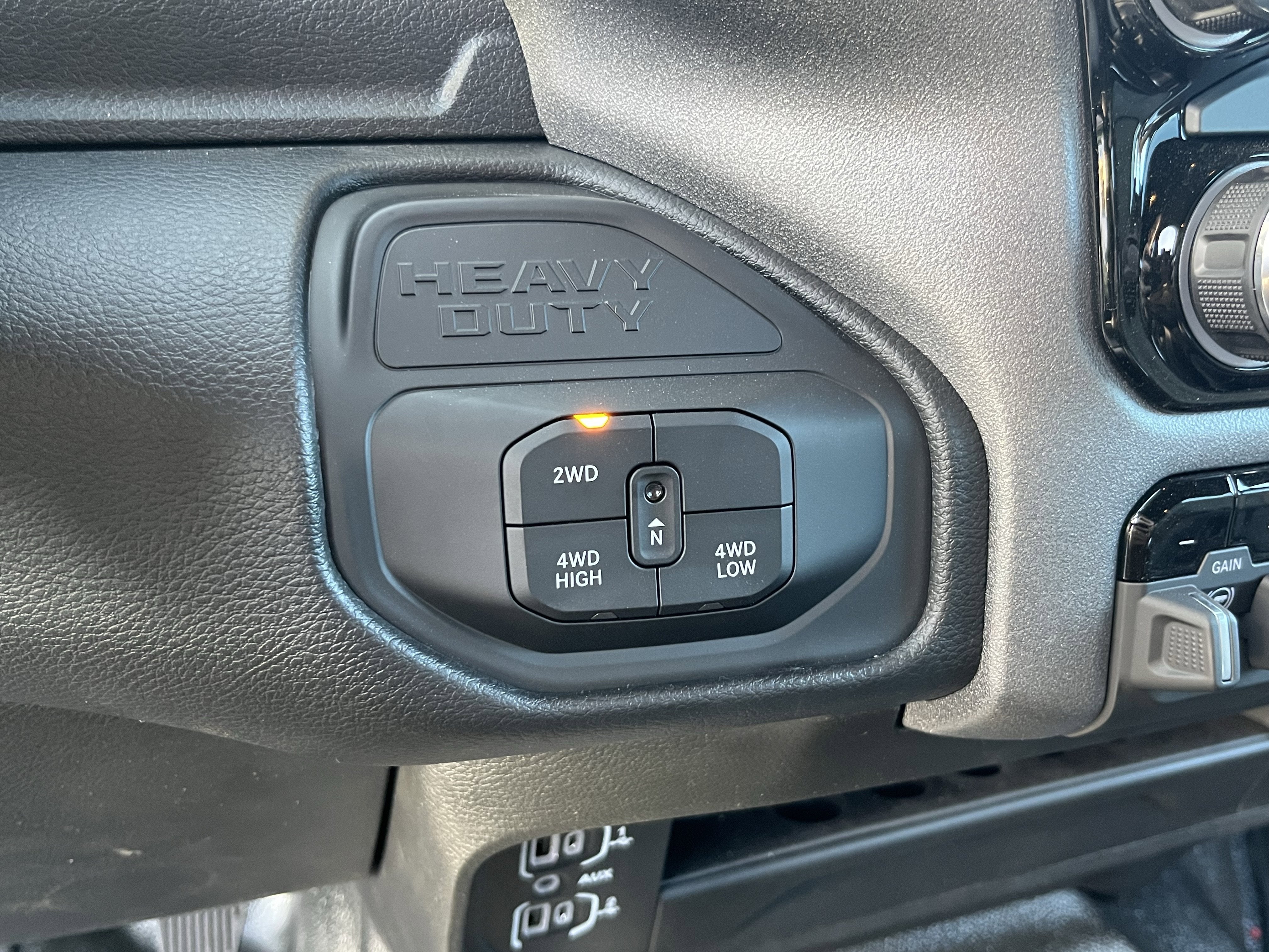 2026 RAM Ram 5500 Chassis Cab RAM 5500 TRADESMAN CHASSIS CREW CAB 4X4 84' CA