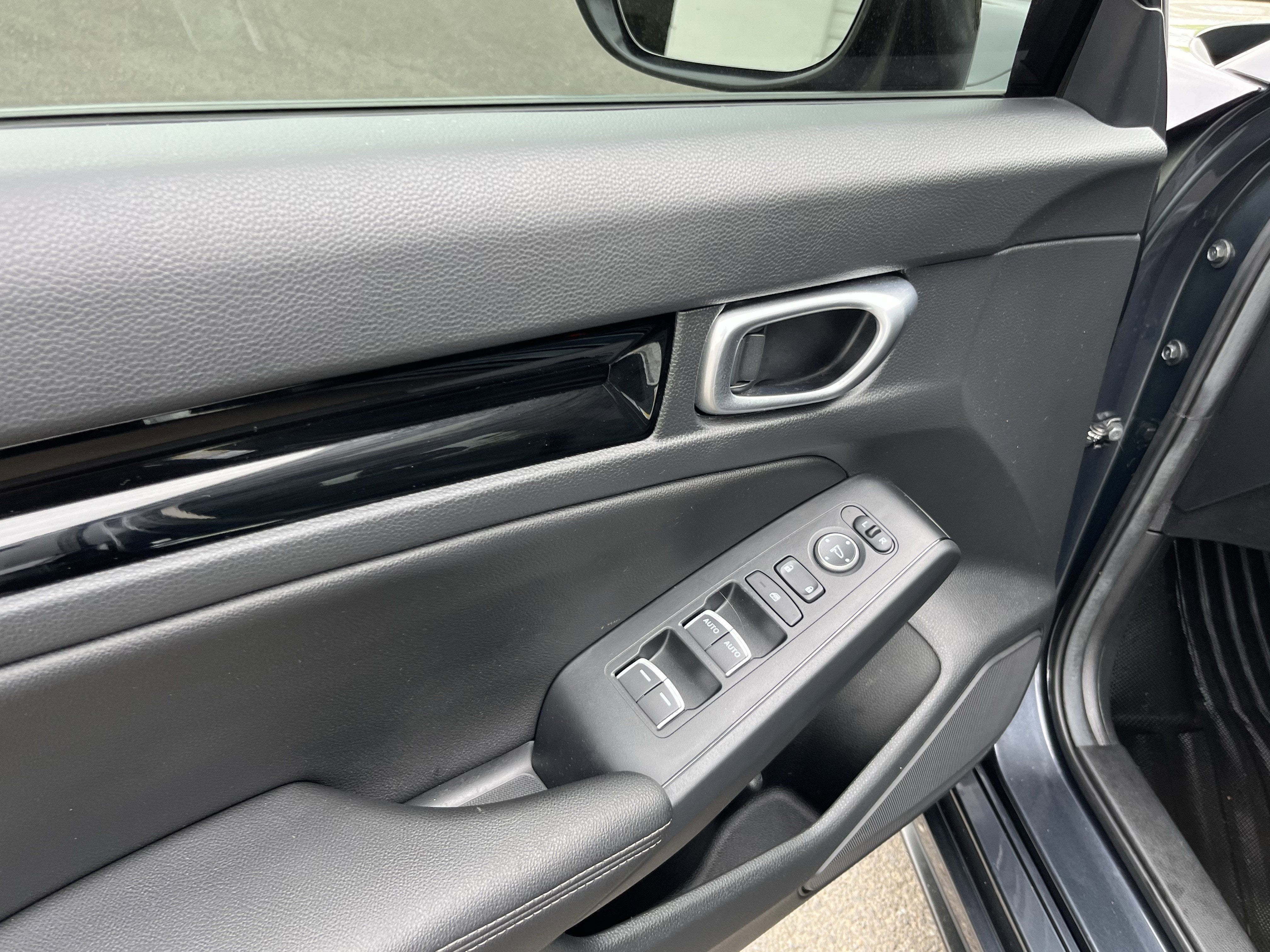 2023 Honda Civic Hatchback EX-L