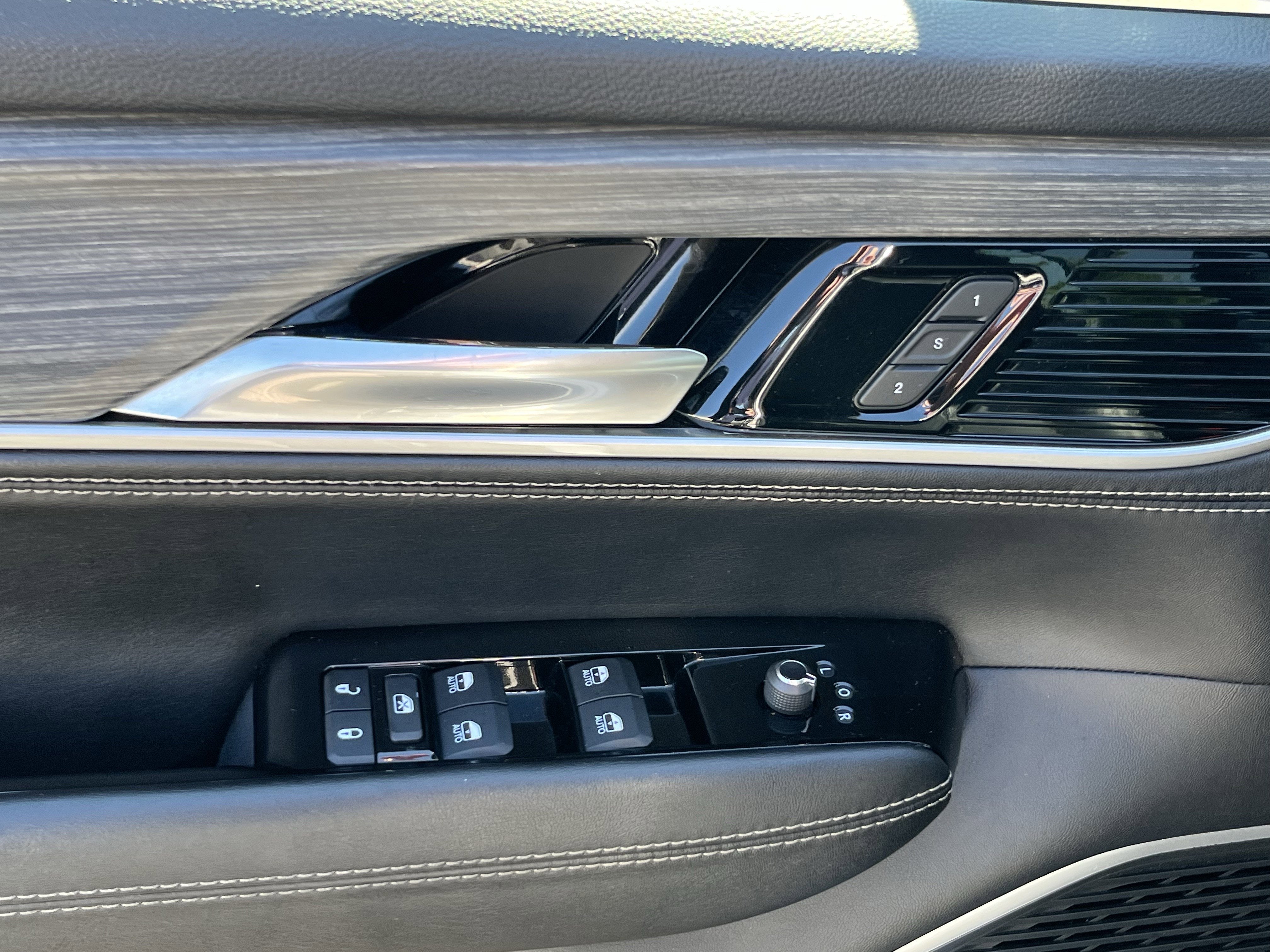 2024 Jeep Wagoneer L Series II