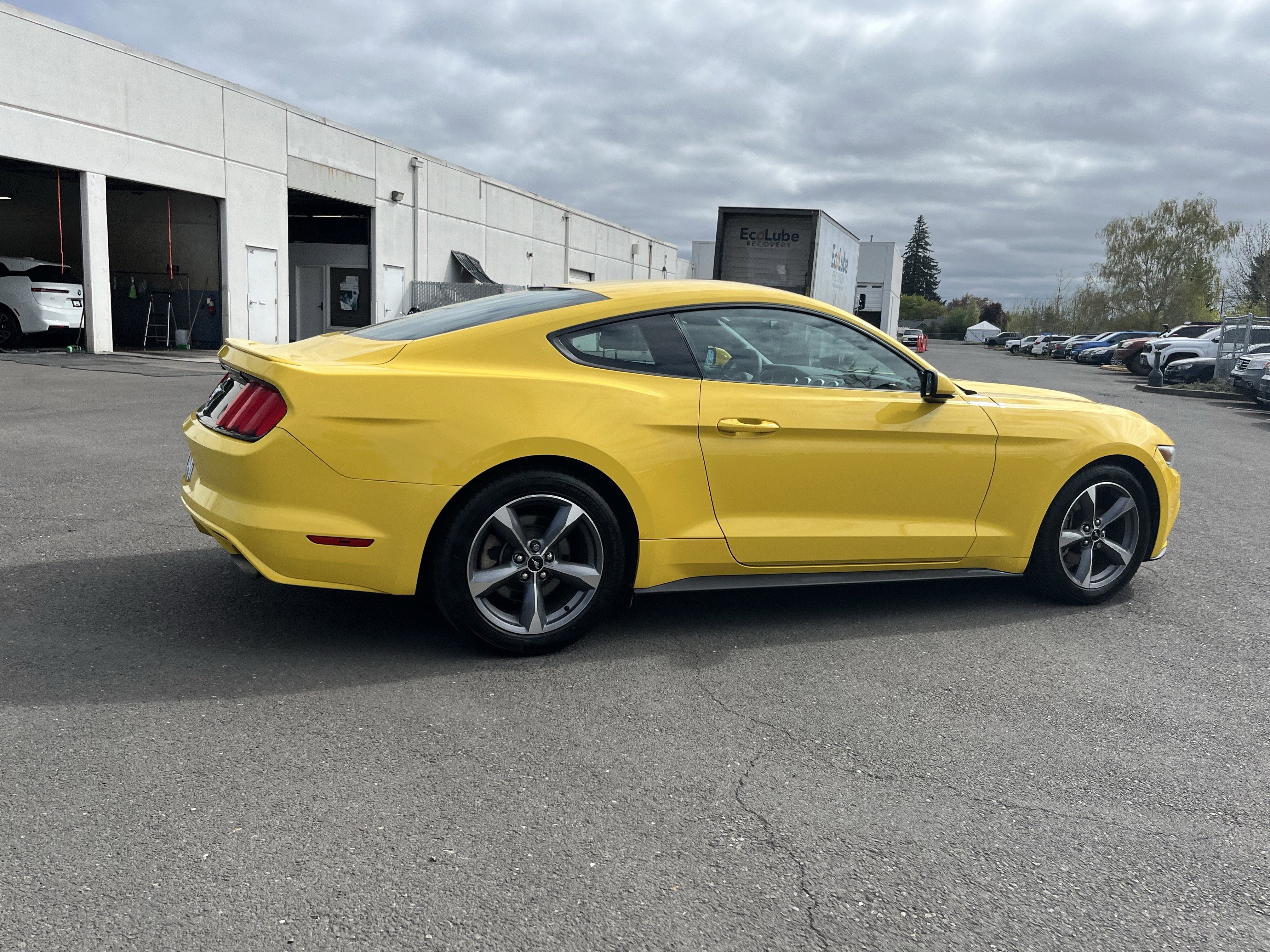 2015 Ford Mustang V6