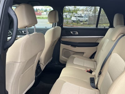2017 Ford Explorer Base