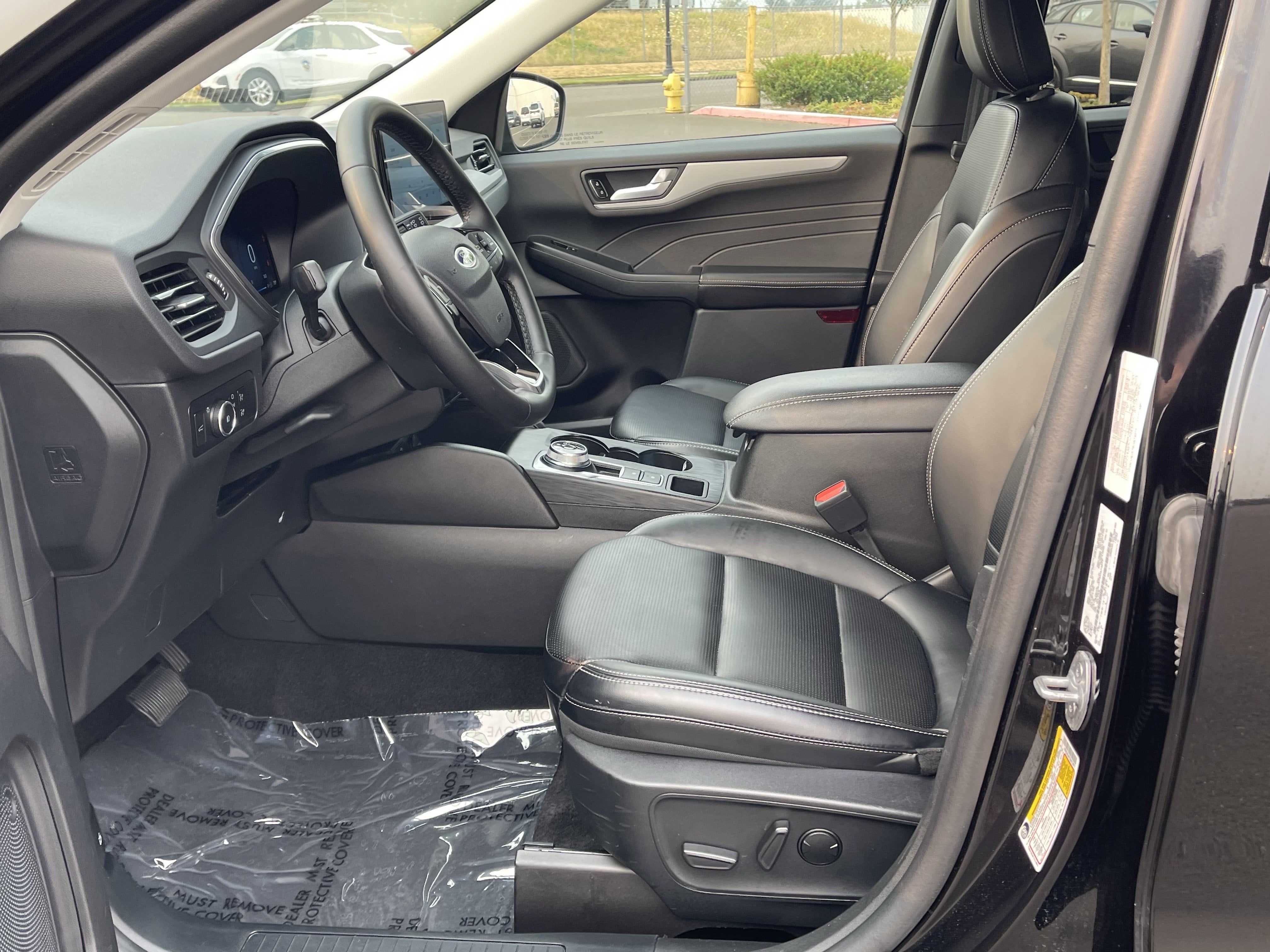 2025 Ford Escape Platinum