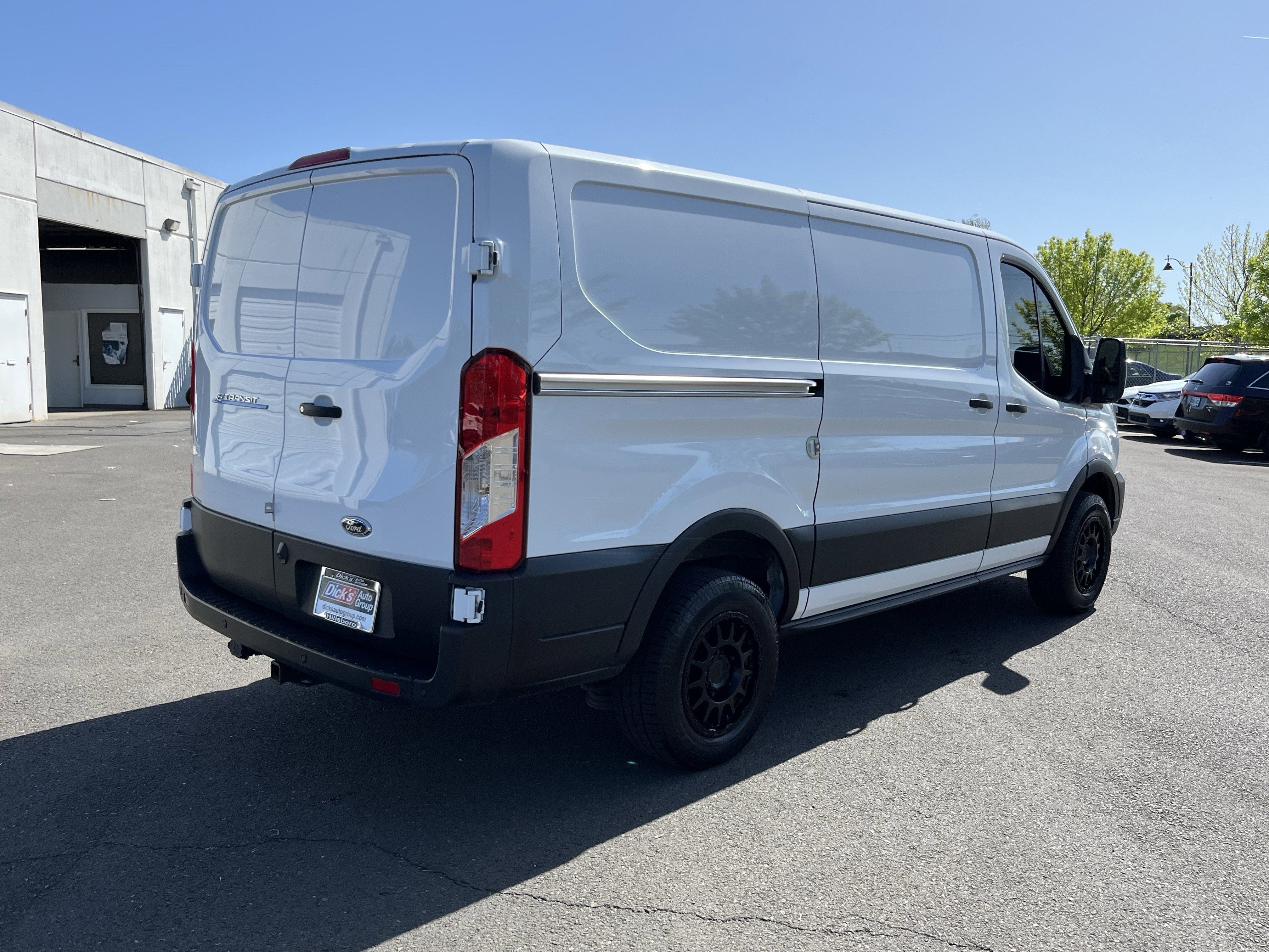 2023 Ford E-Transit Cargo Van Base