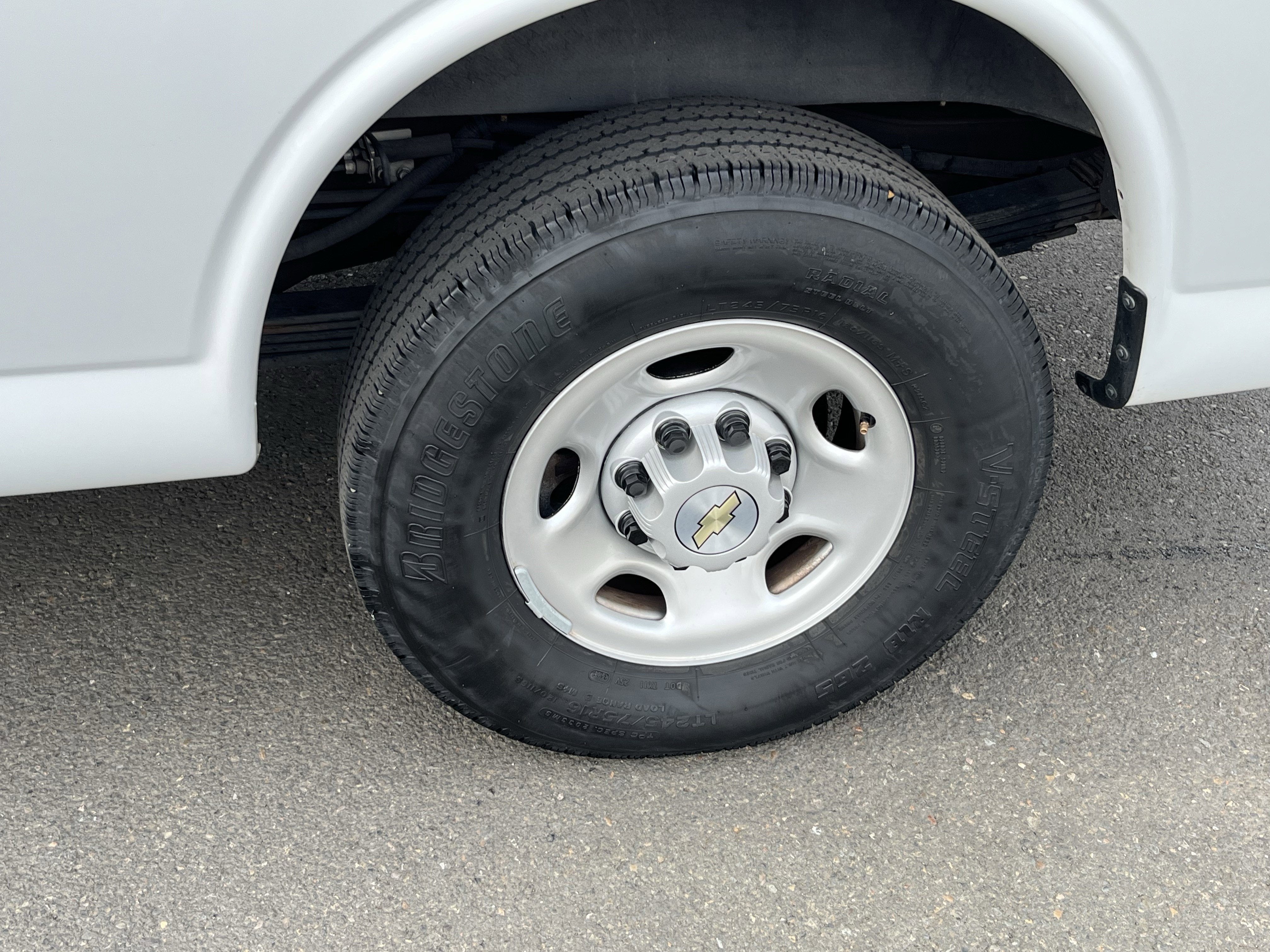 2023 Chevrolet Express Passenger LS