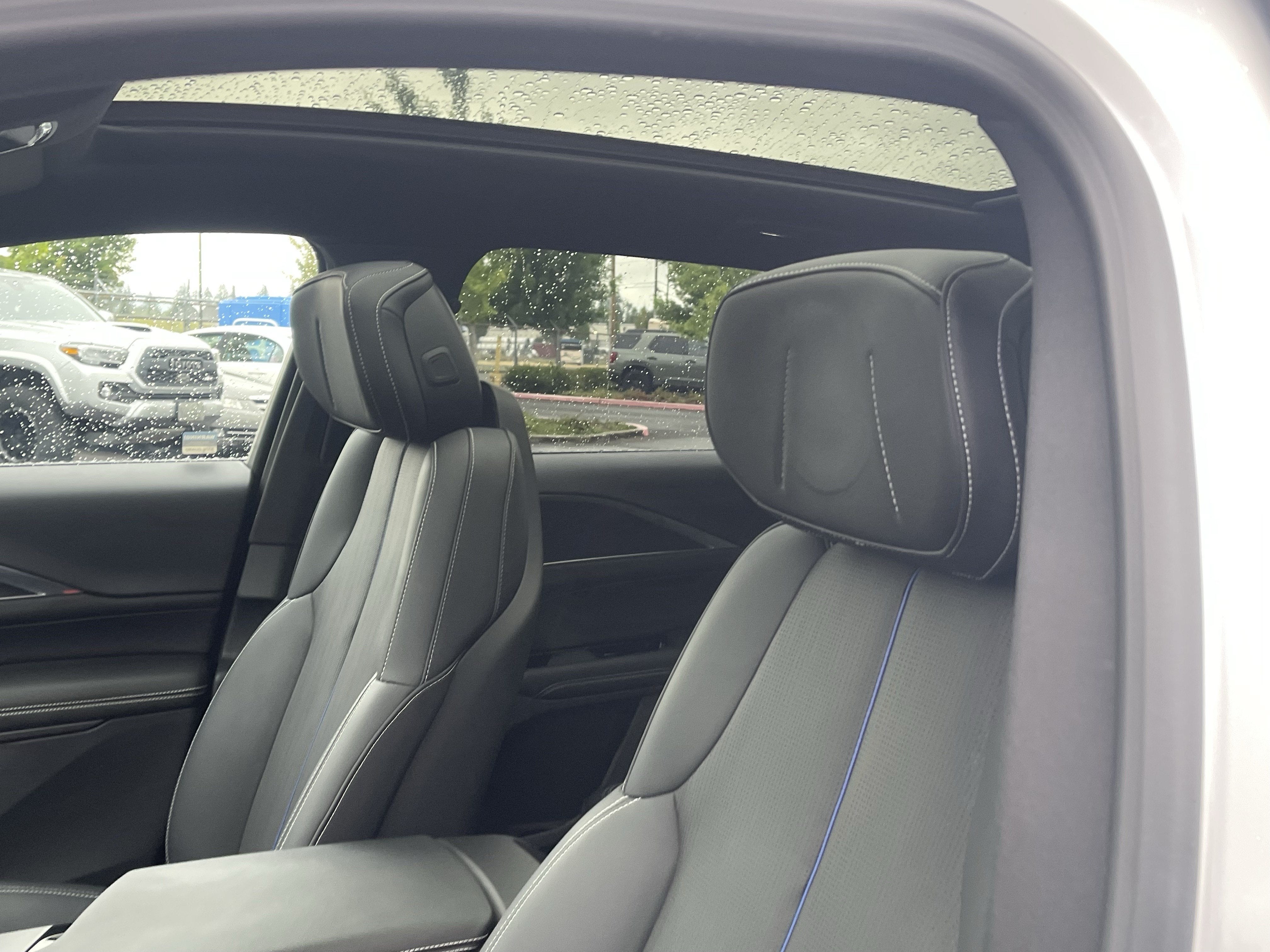 2024 Cadillac LYRIQ Luxury