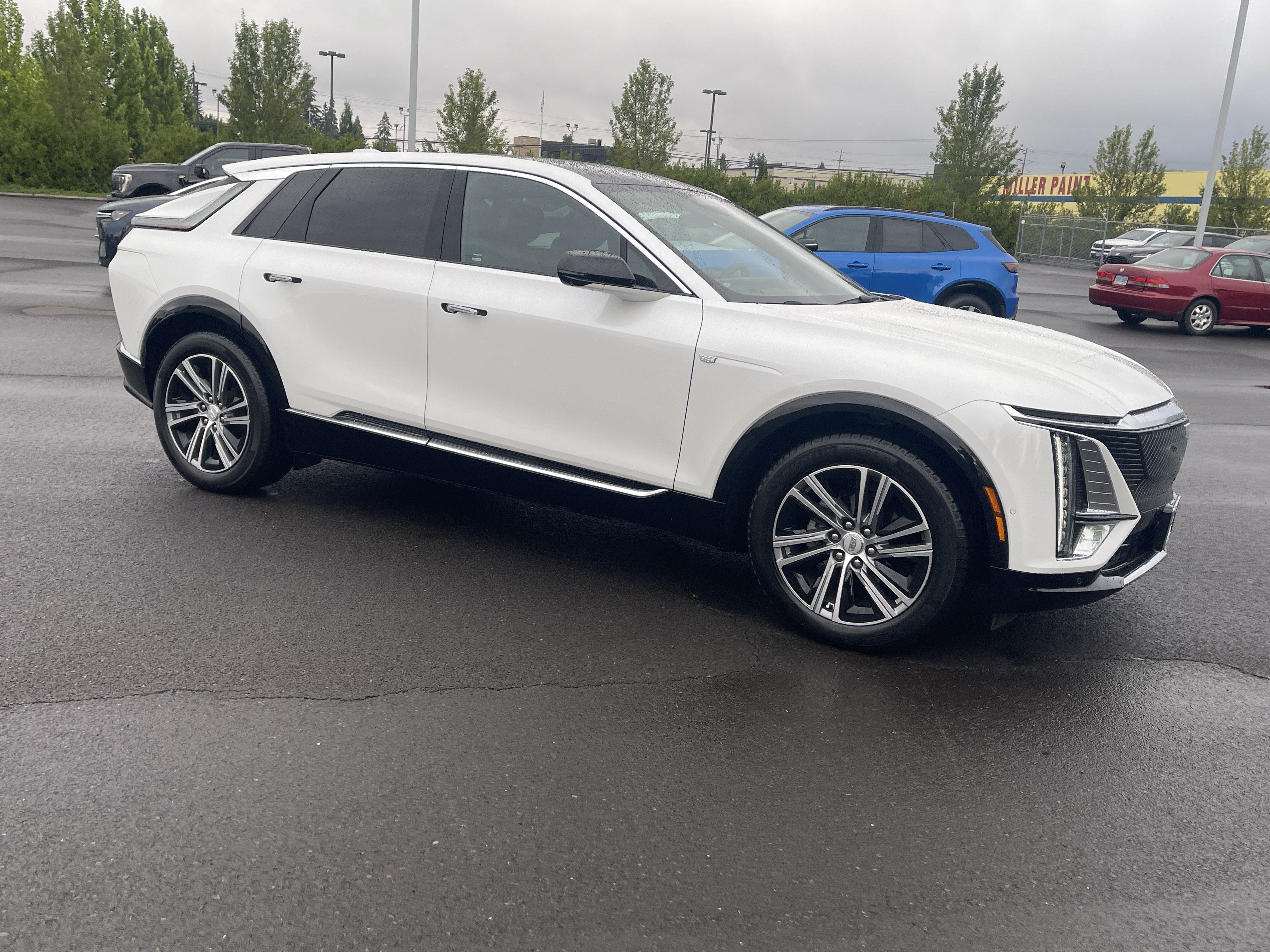 2024 Cadillac LYRIQ Luxury