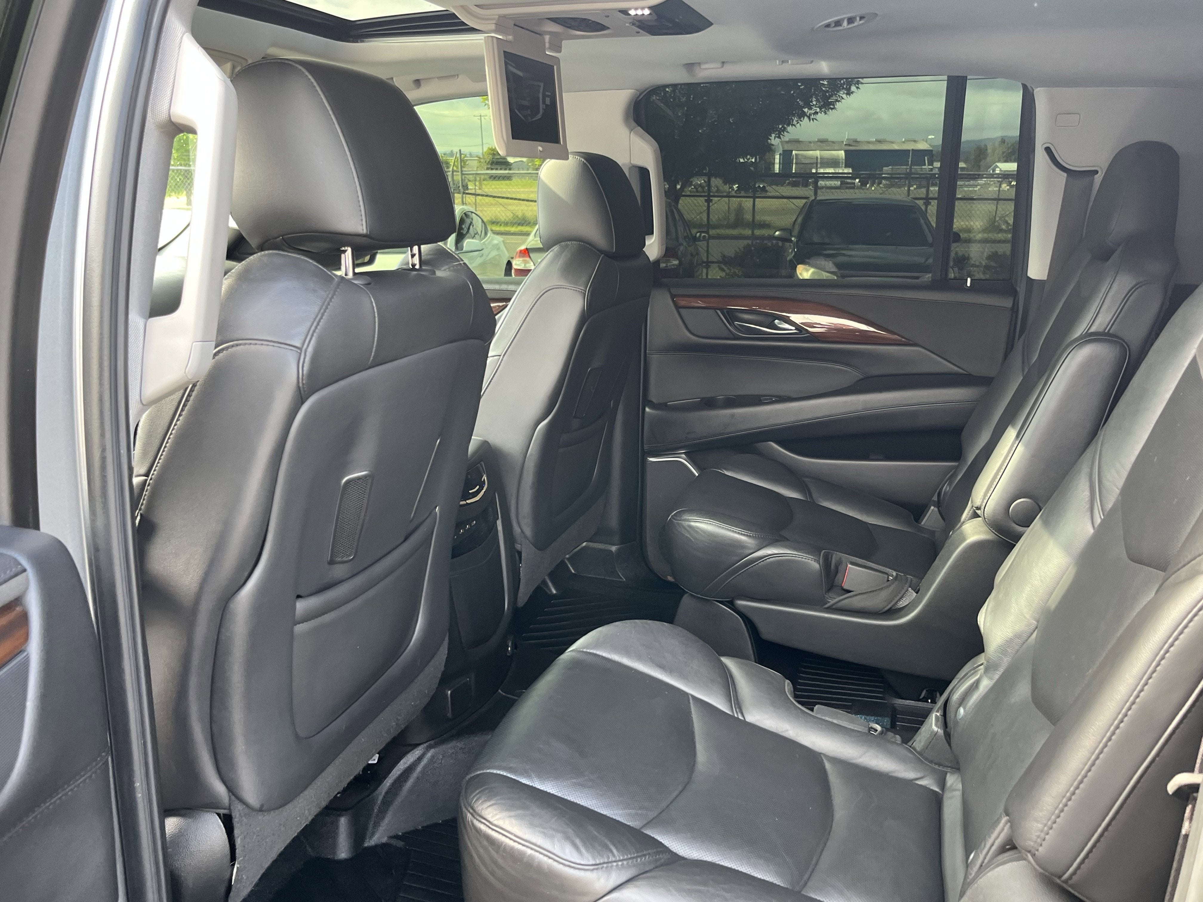 2020 Cadillac Escalade ESV Luxury