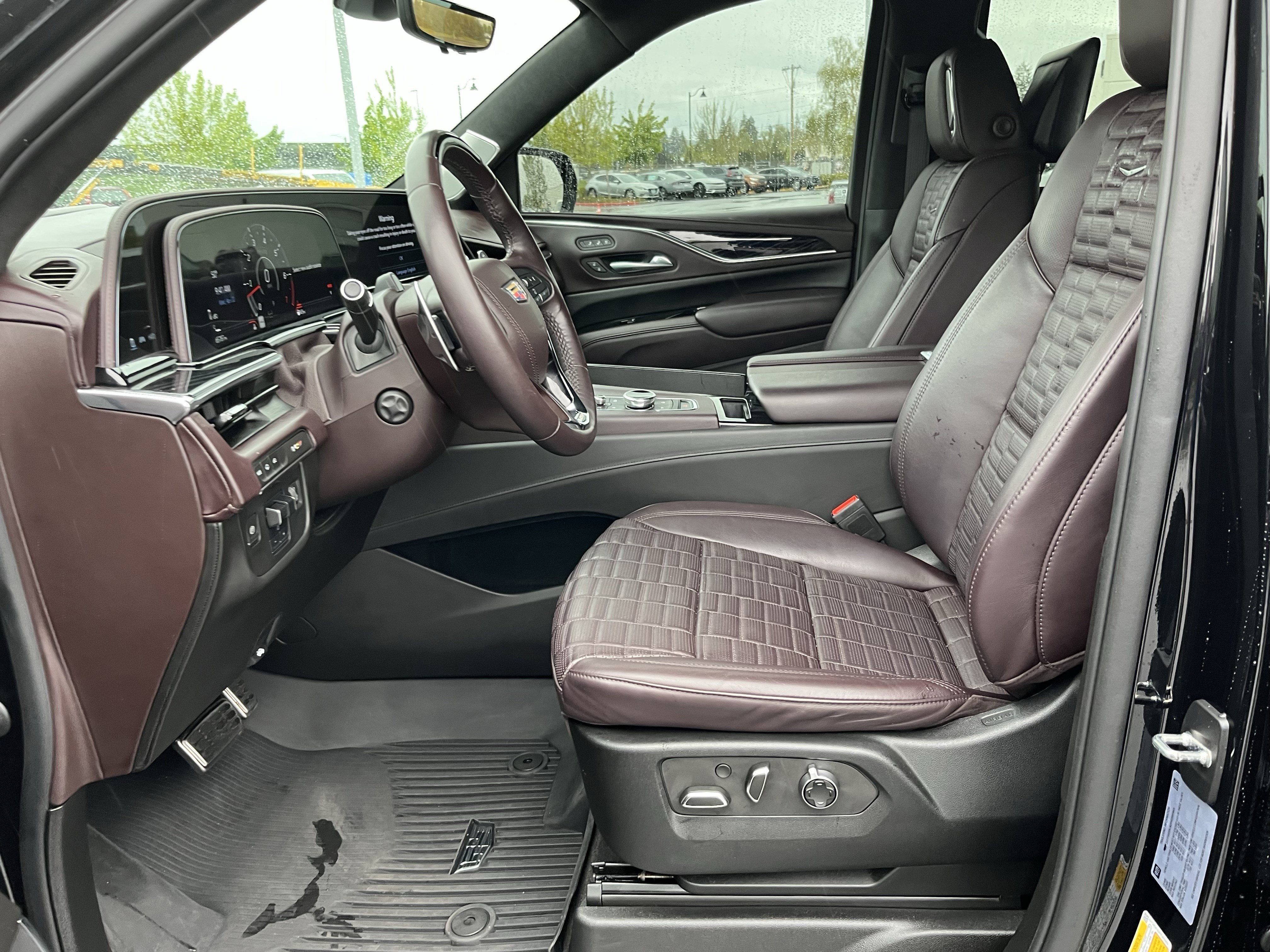 2023 Cadillac Escalade ESV AWD V-Series