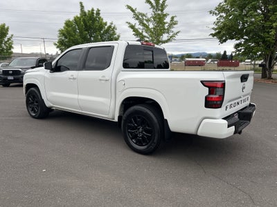 2023 Nissan Frontier SV