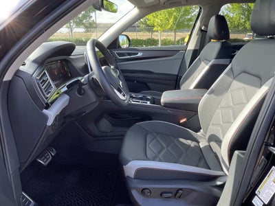 2024 Volkswagen Atlas 2.0T Peak Edition SE w/Technology