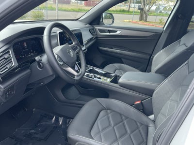 2025 Volkswagen Atlas Cross Sport 2.0T SE w/Technology