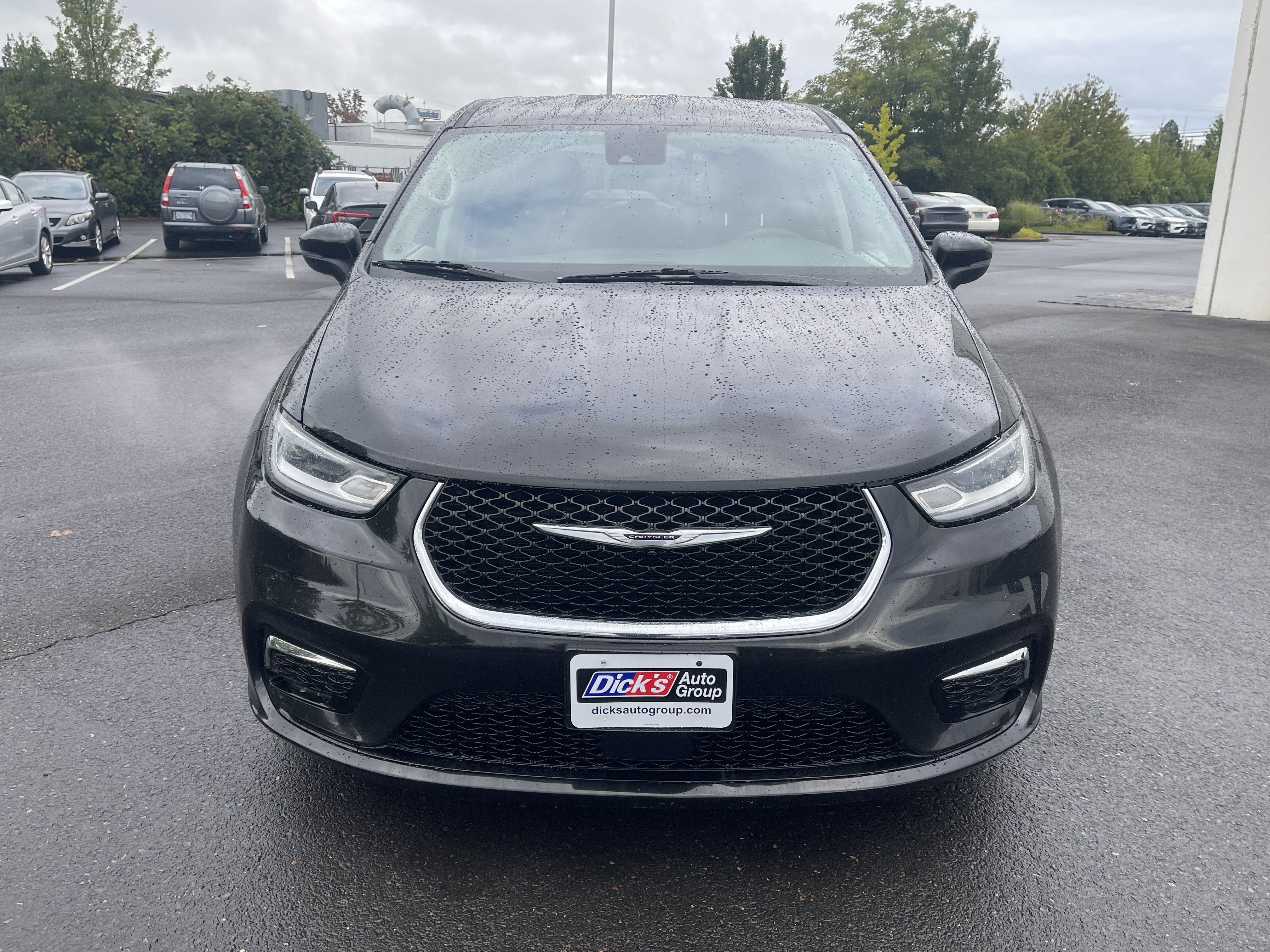 2023 Chrysler Pacifica Hybrid Touring L