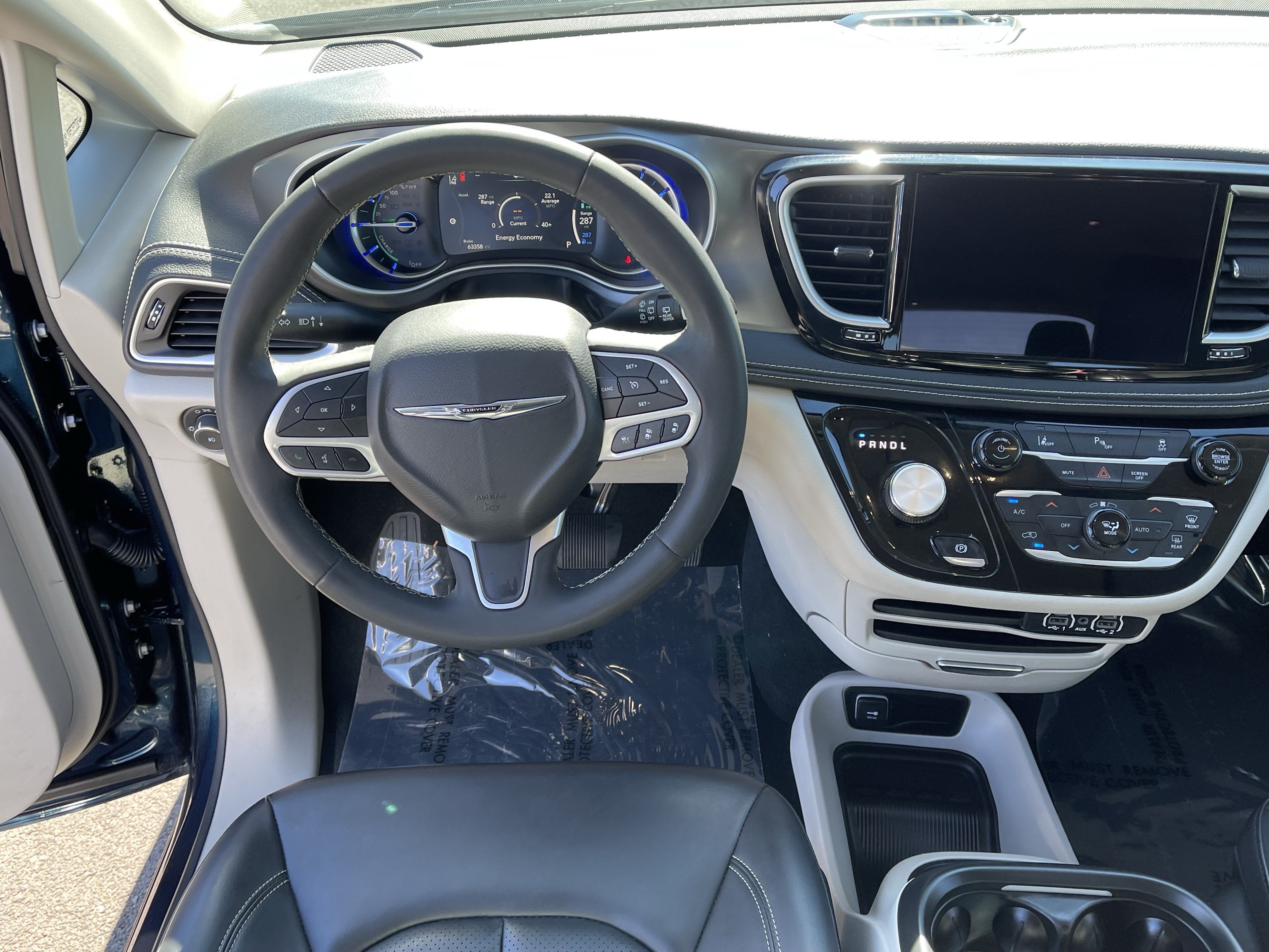 2023 Chrysler Pacifica Hybrid Touring L