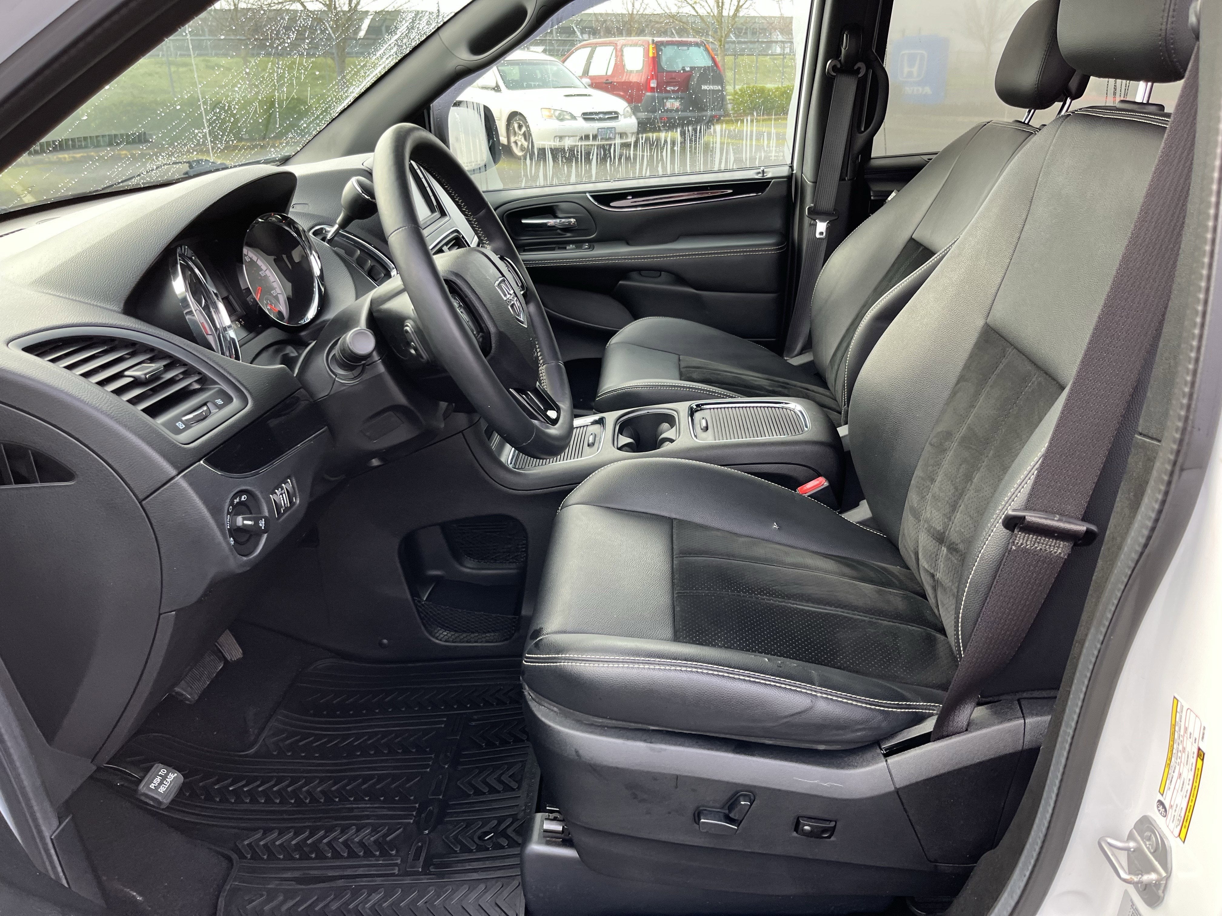 2015 Dodge Grand Caravan SXT Plus