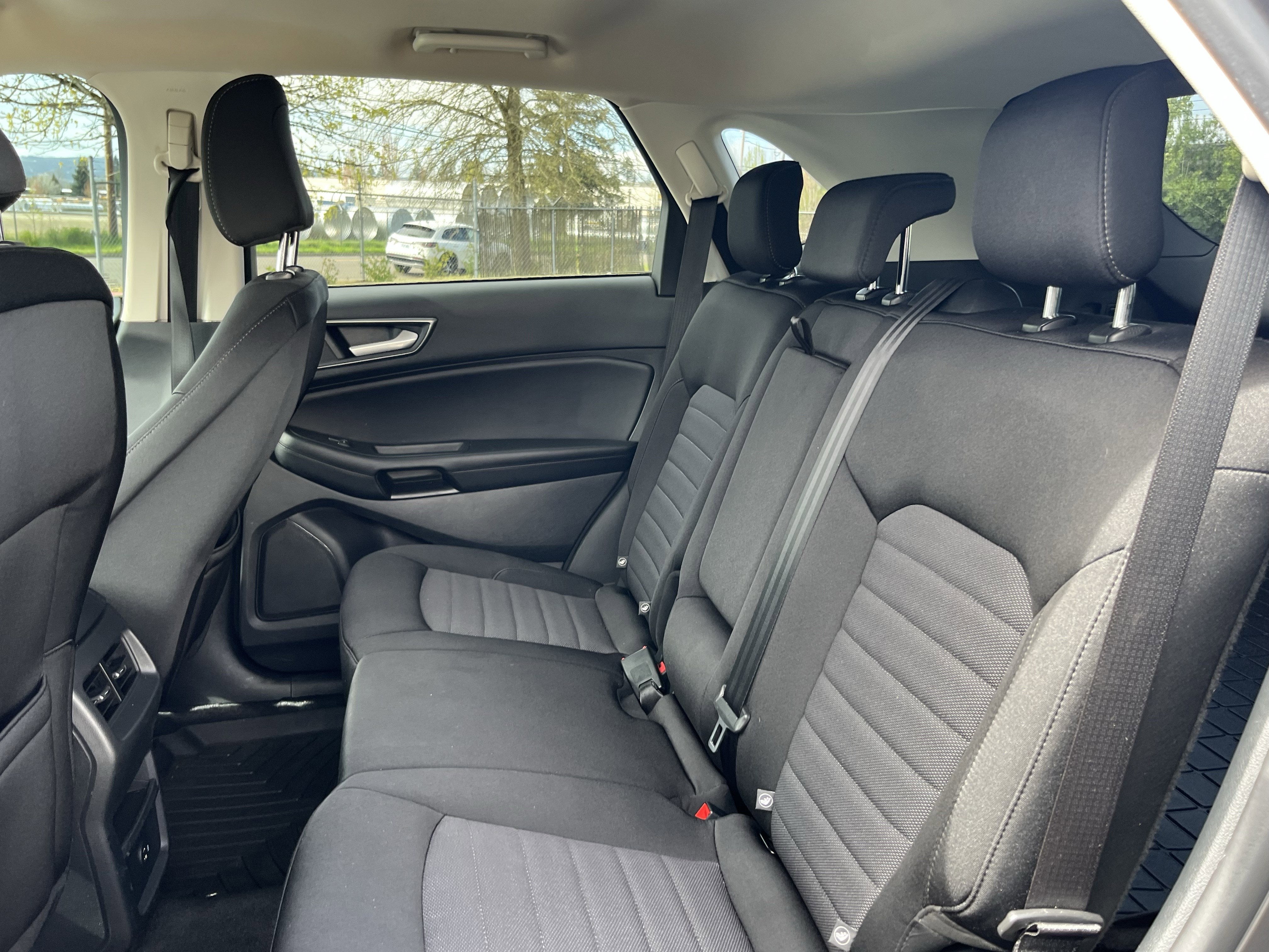 2022 Ford Edge SE