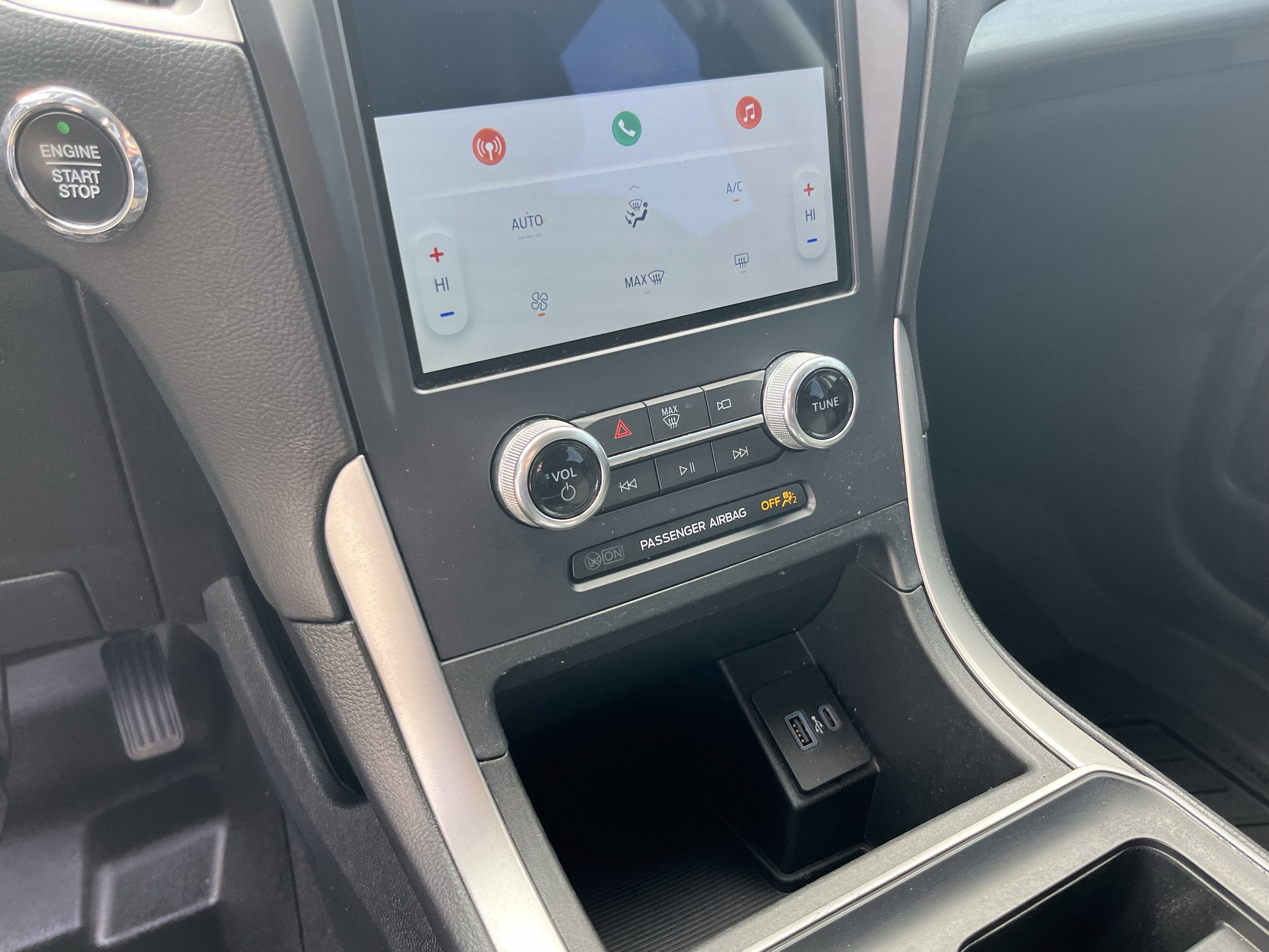 2022 Ford Edge SE