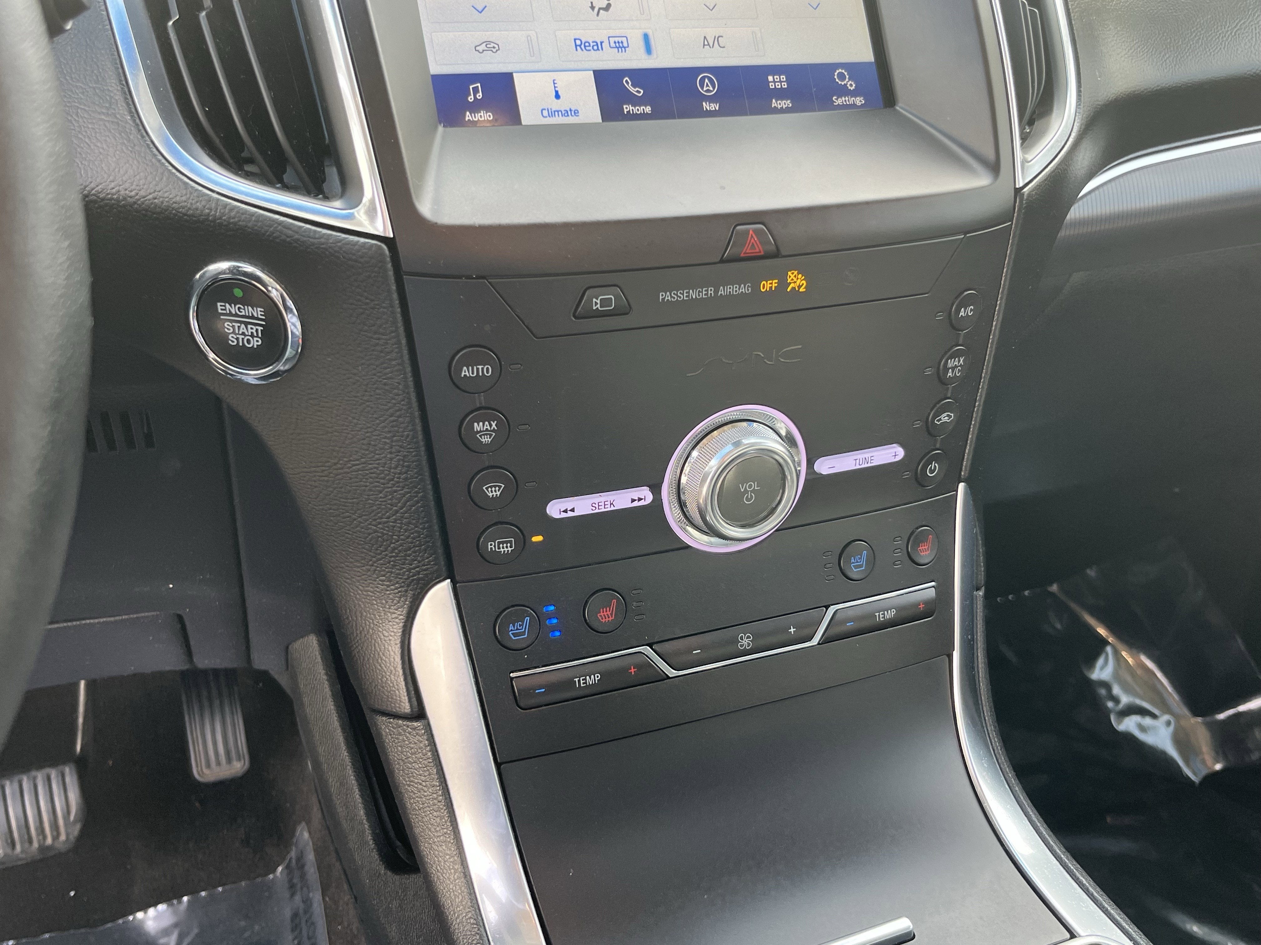 2020 Ford Edge Titanium