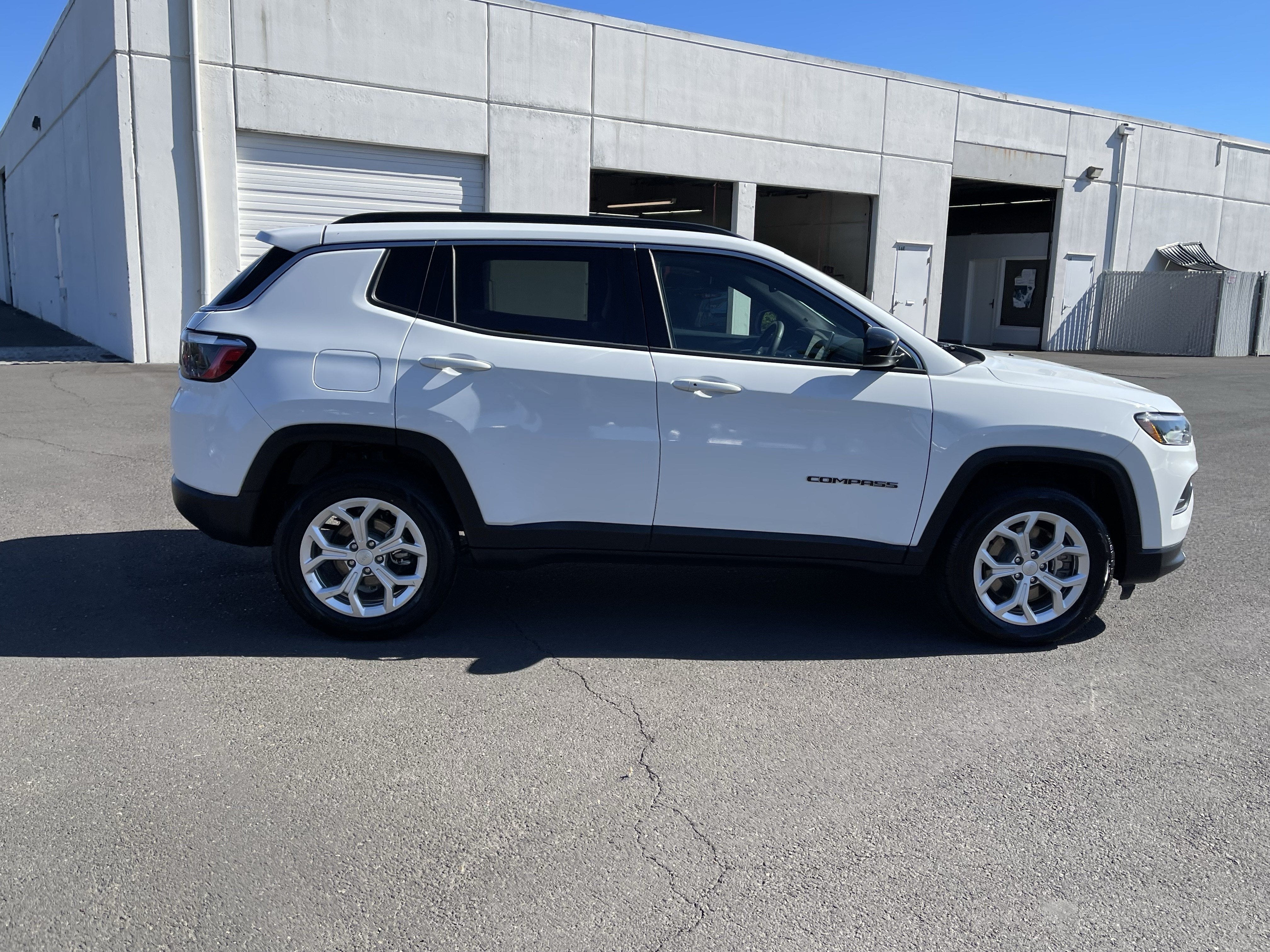 2024 Jeep Compass Latitude