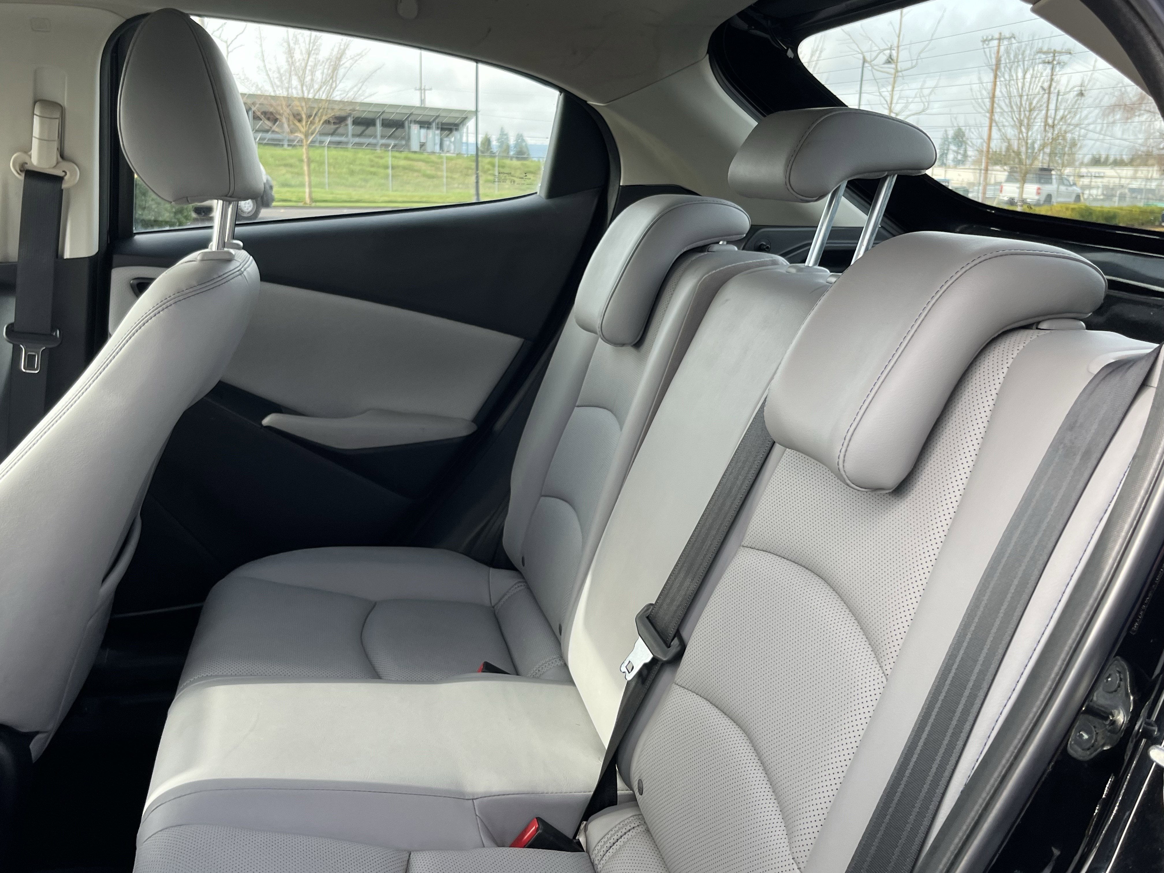 2020 Toyota Yaris Hatchback XLE