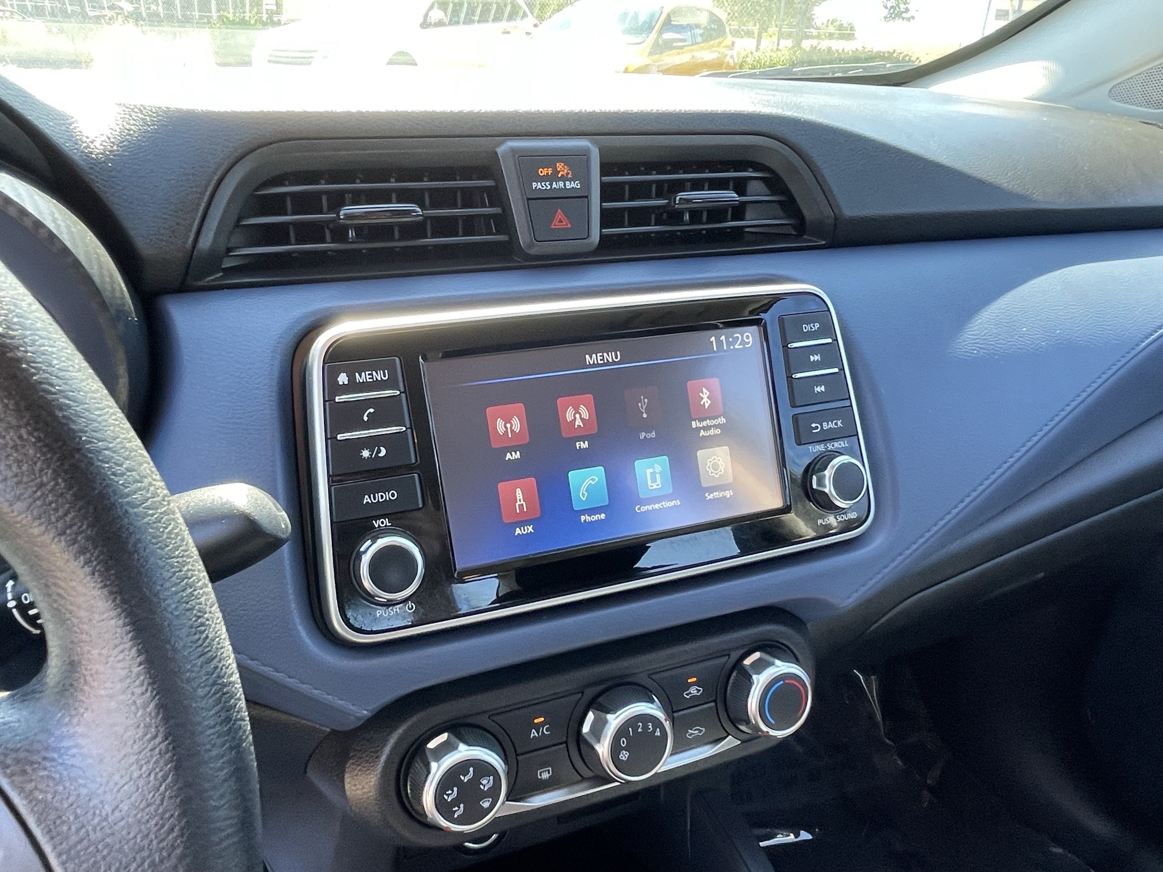 2024 Nissan Versa SV