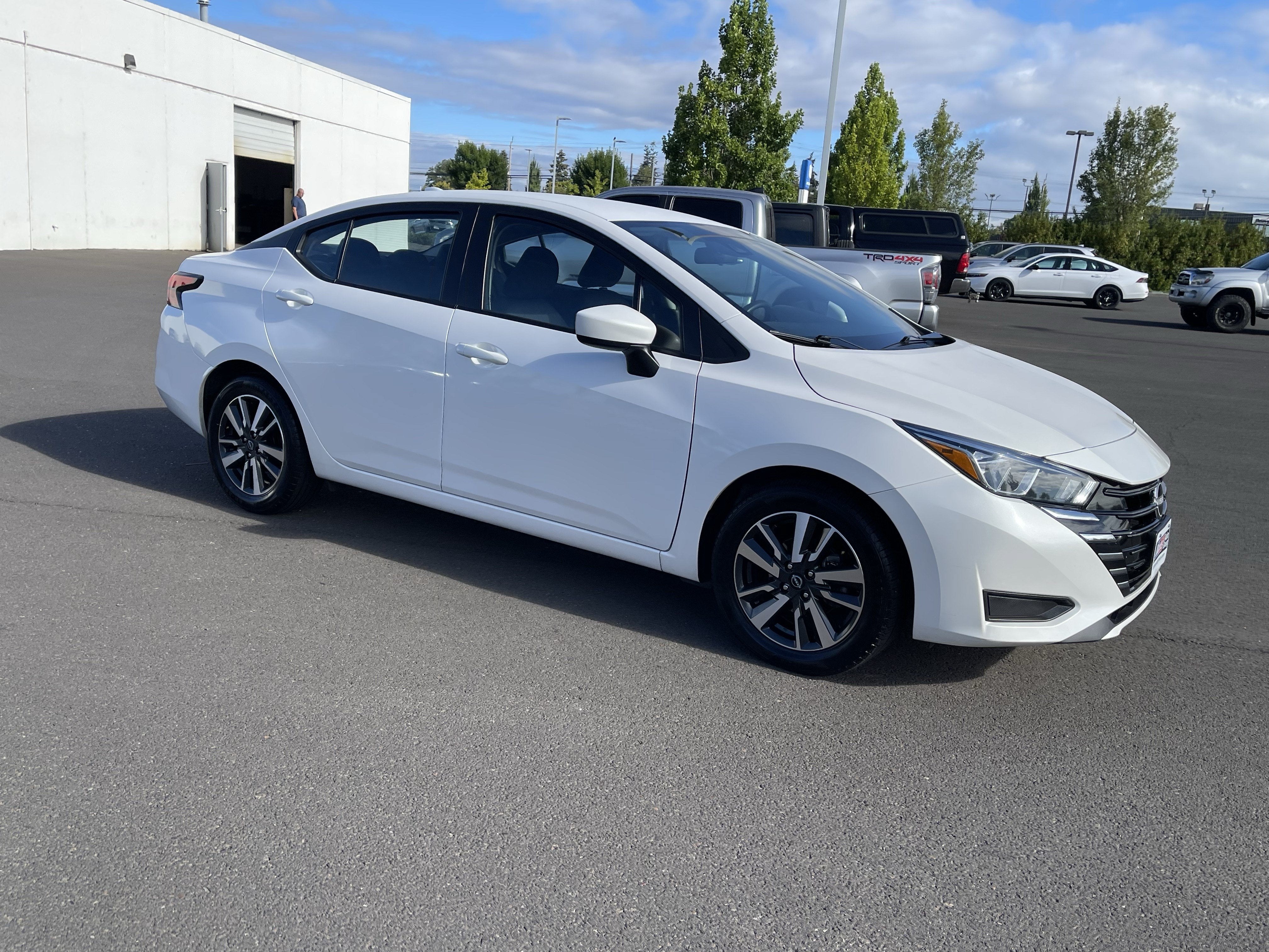 2024 Nissan Versa SV