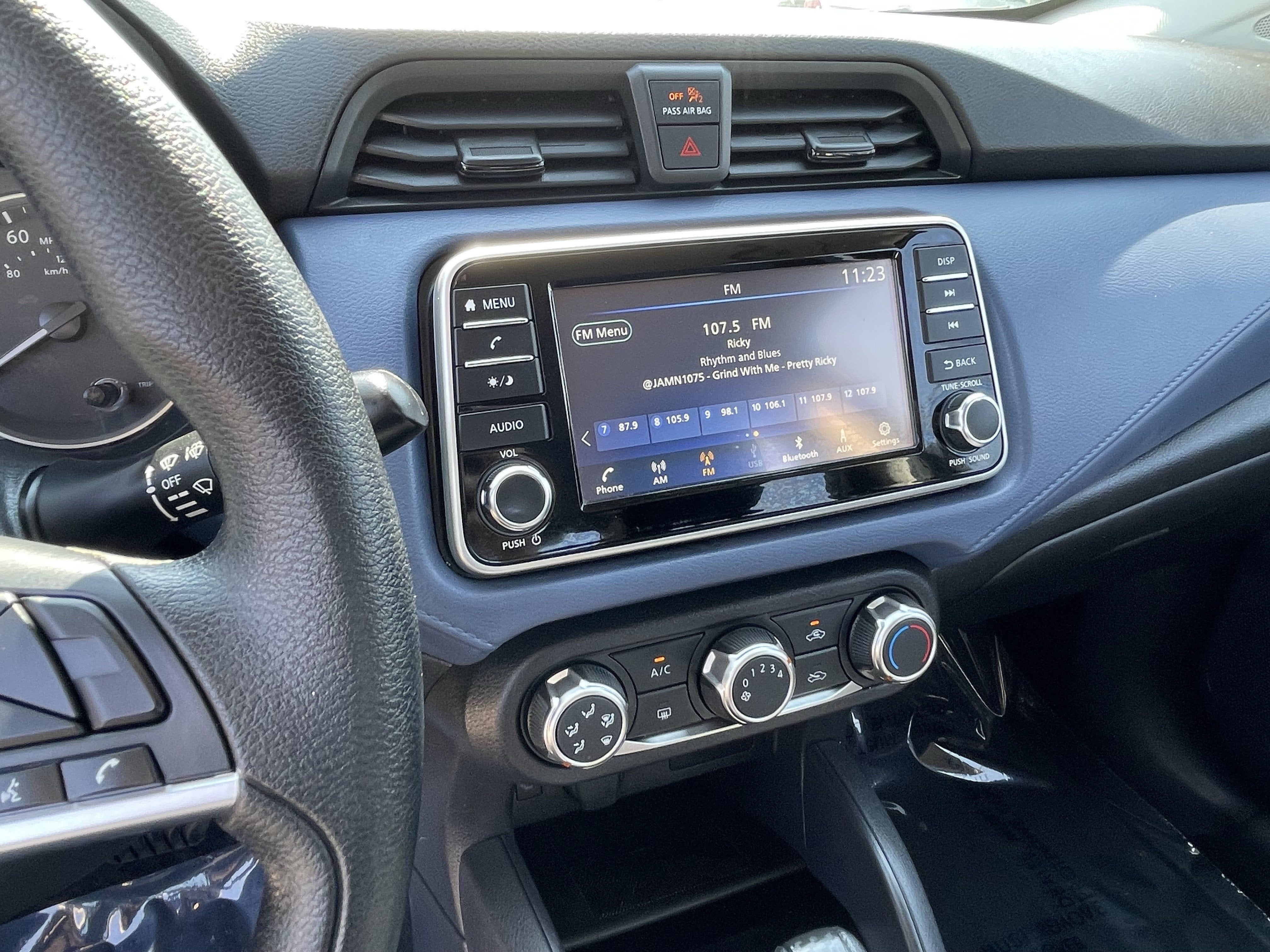 2024 Nissan Versa SV