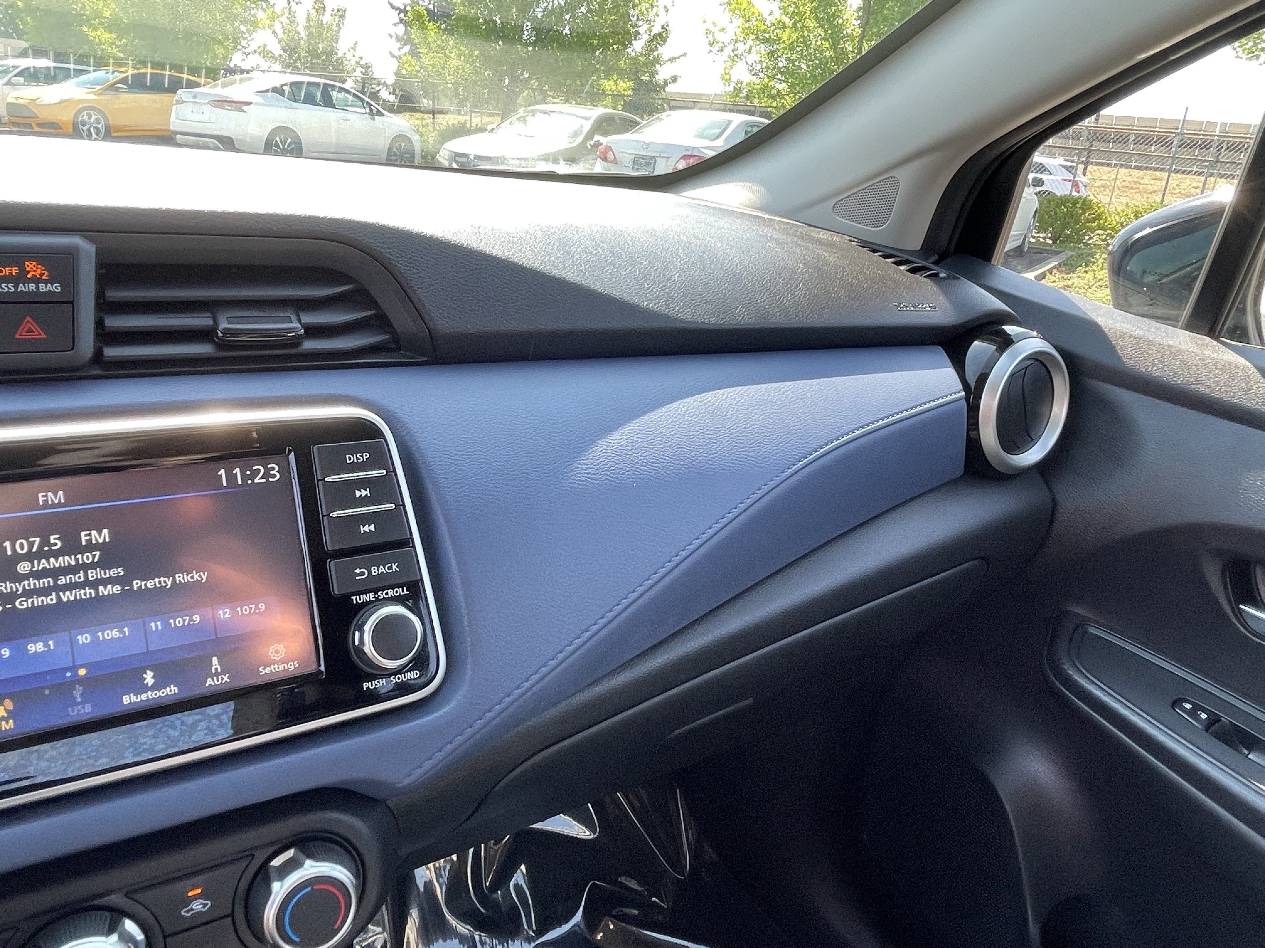 2024 Nissan Versa SV