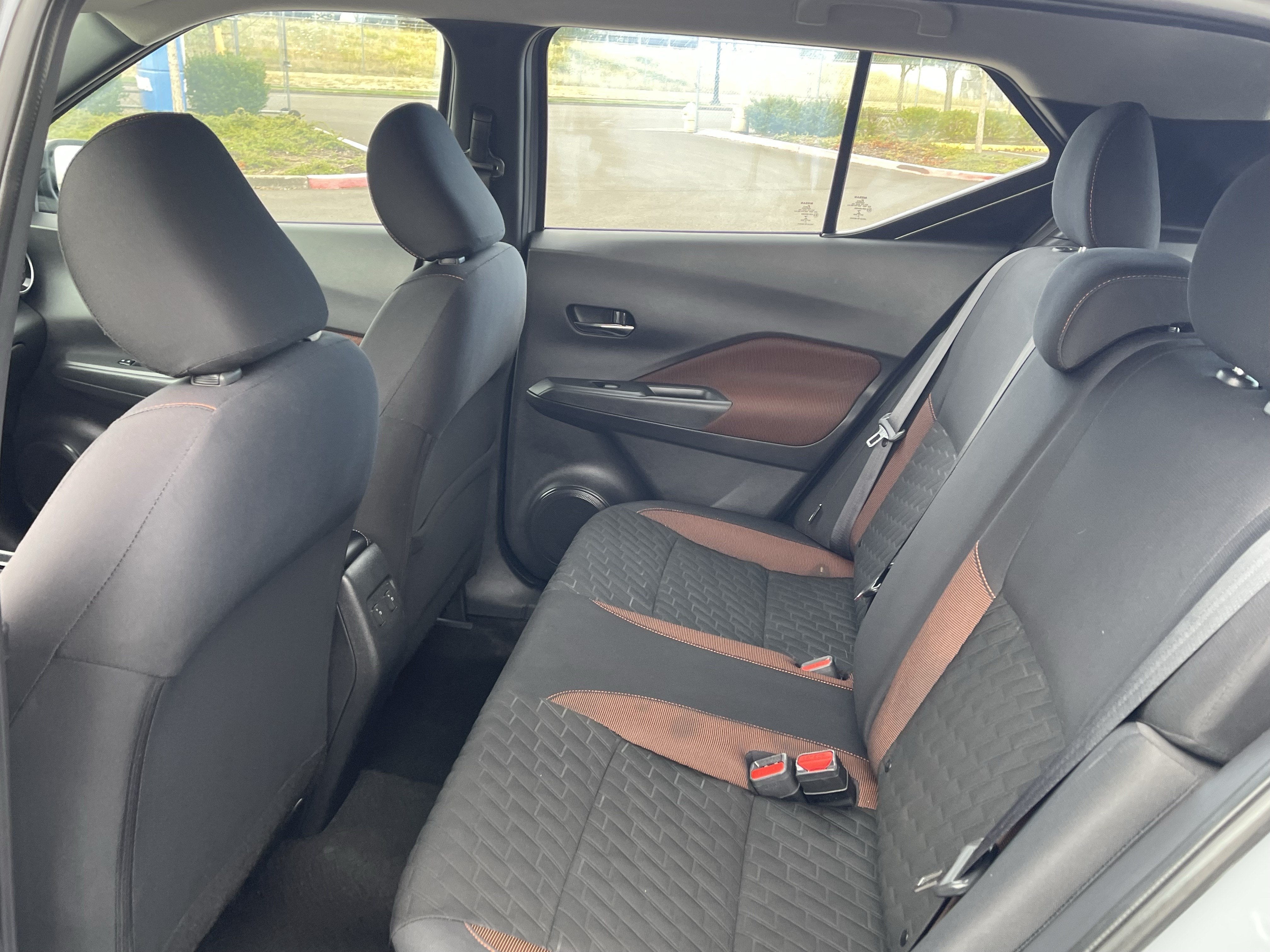 2021 Nissan Kicks SR